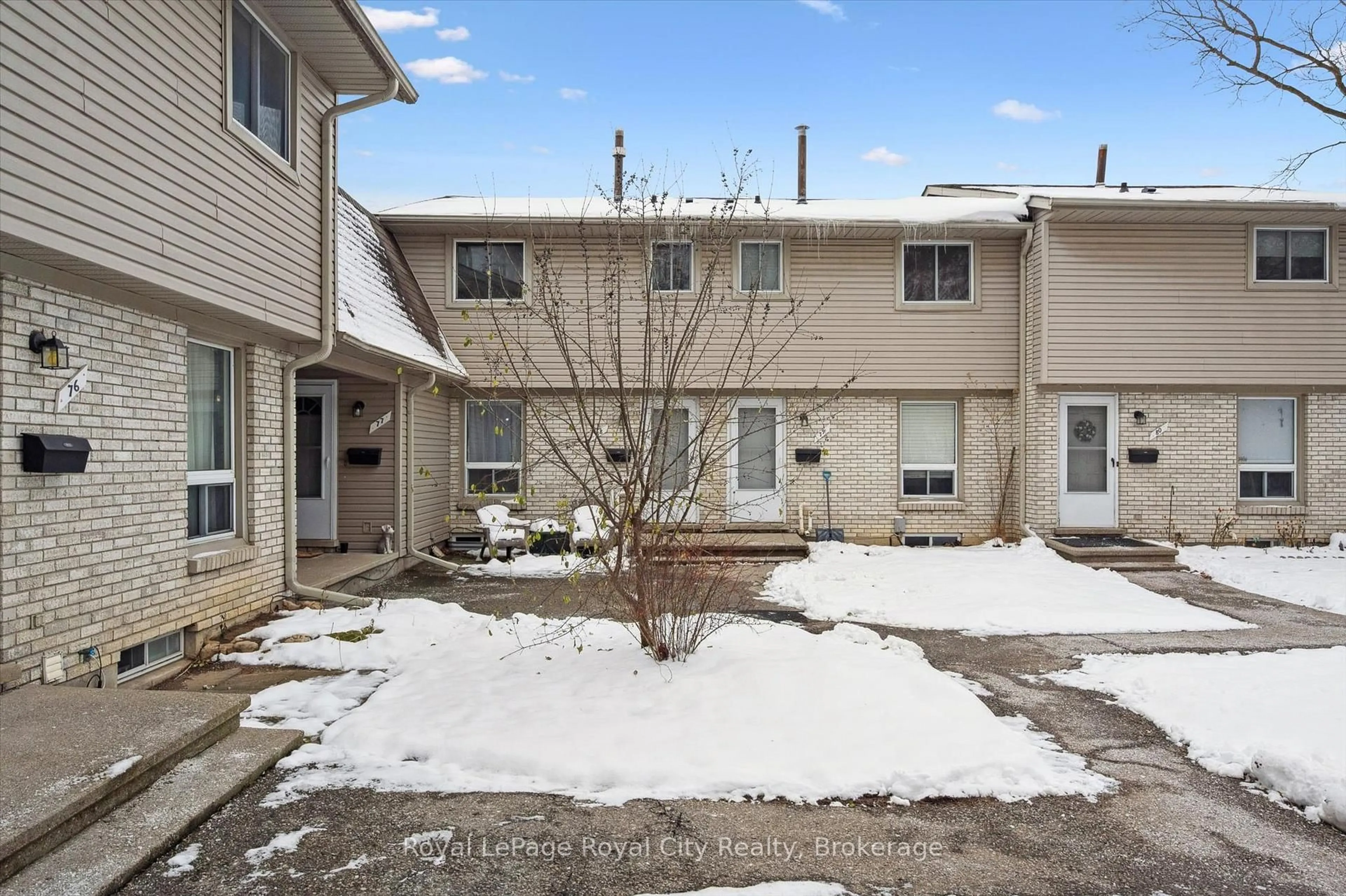 Patio, street for 700 Paisley Rd #78, Guelph Ontario N1K 1A3