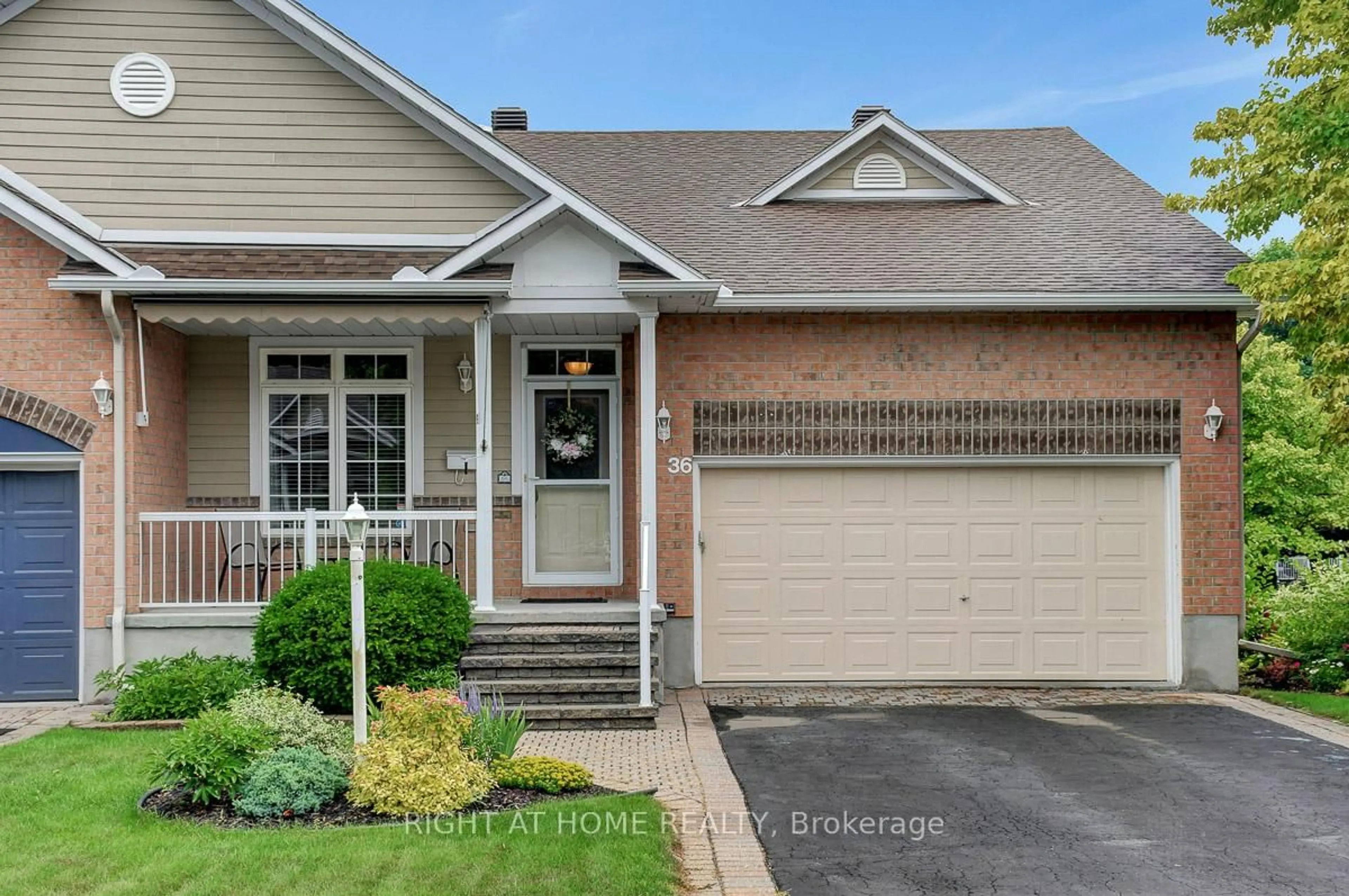 Home with brick exterior material, street for 36 Sable Run Dr, Stittsville Ontario K2S 1W8