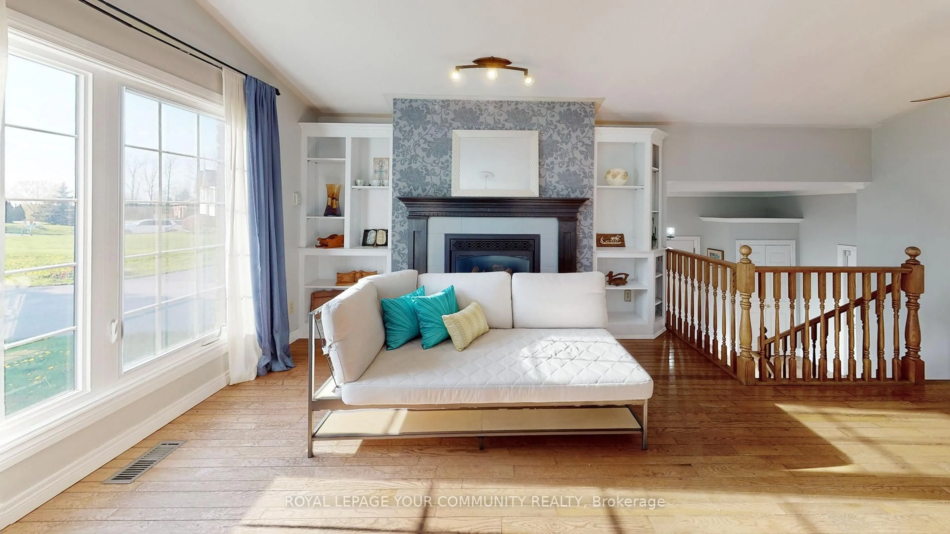 Living room with furniture, unknown for 16 Kalman Dr, Cavan Monaghan Ontario L0A 1G0