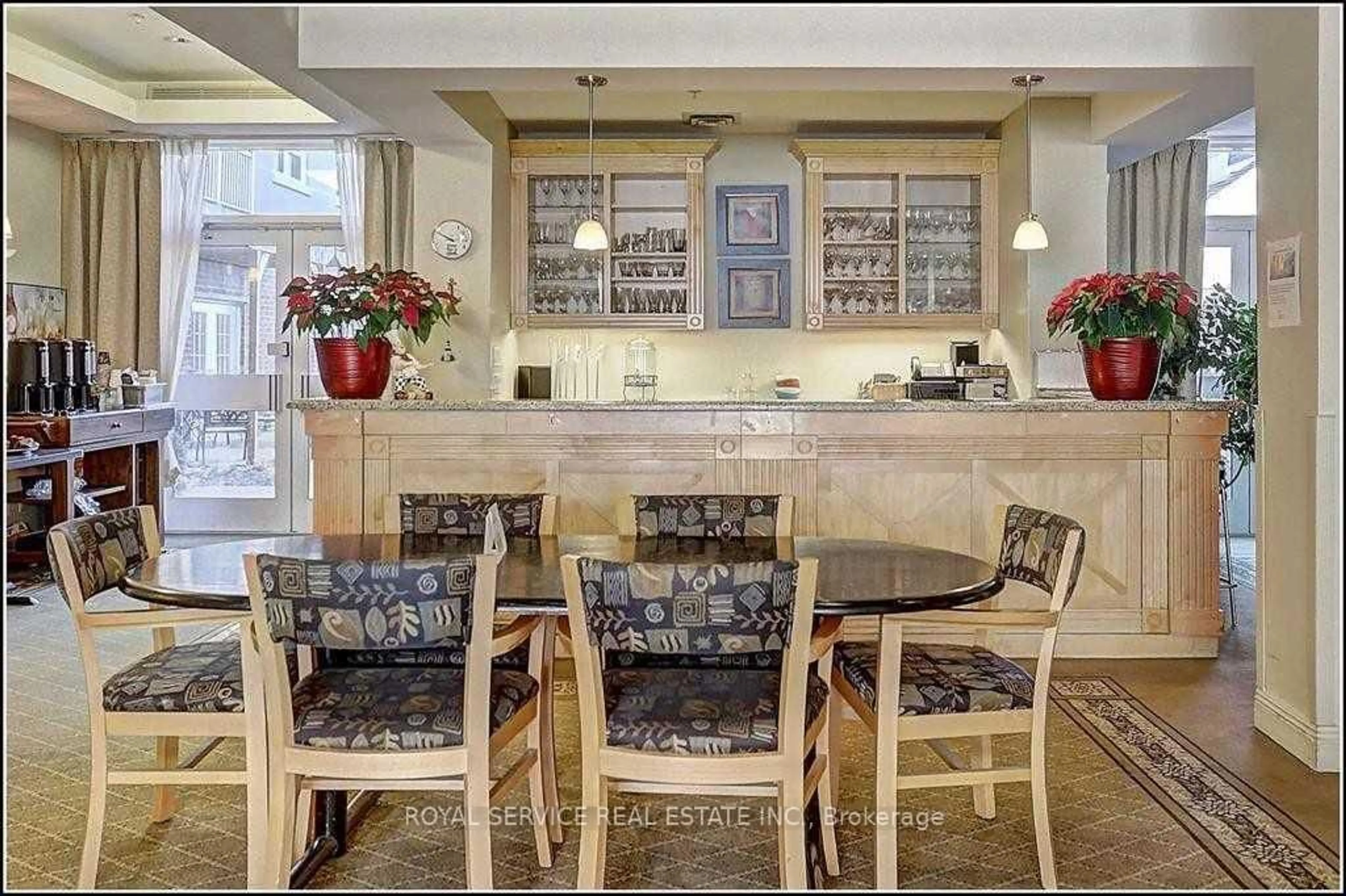 Dining room, ceramic/tile floor for 240 Chapel St #222, Cobourg Ontario K9A 0E3