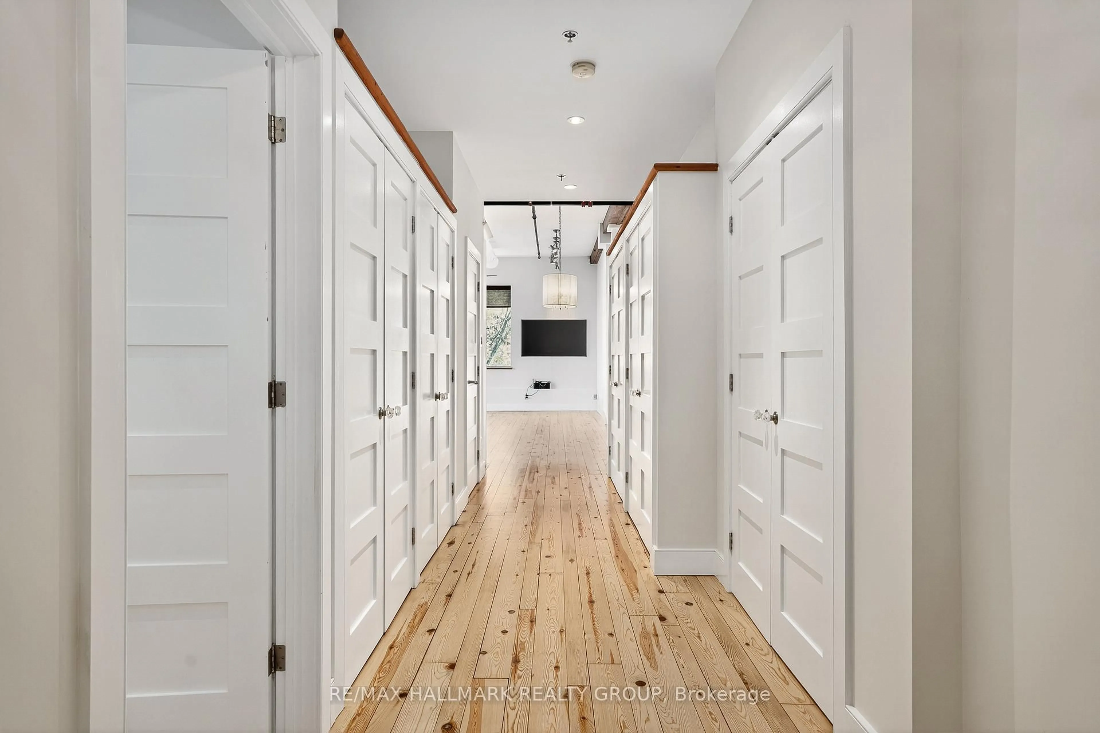 Indoor foyer for 83 Little Bridge St #114, Almonte Ontario K0A 1A0