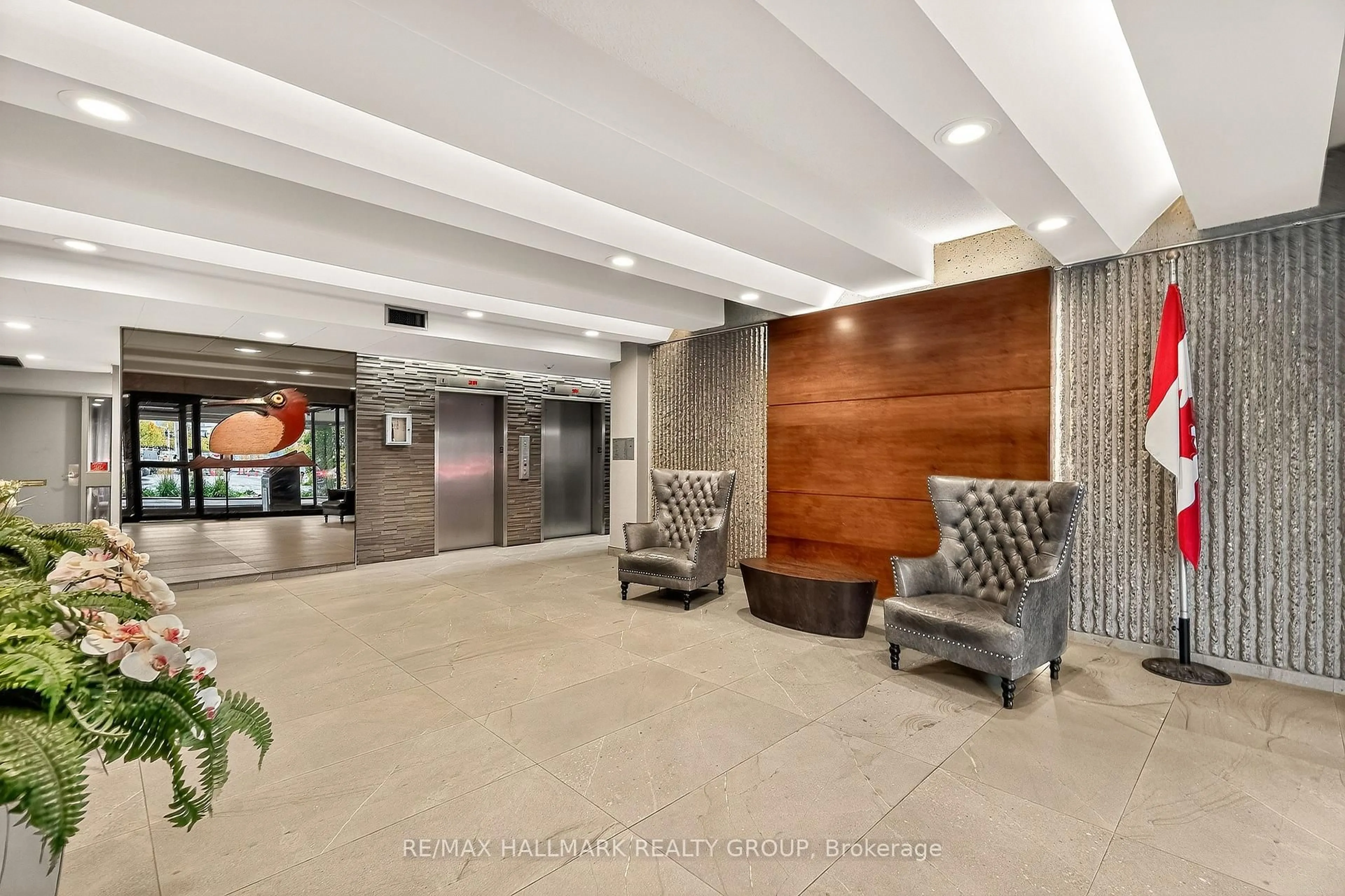 Lobby for 1195 Richmond Rd #1702, Ottawa Ontario K2B 8E4