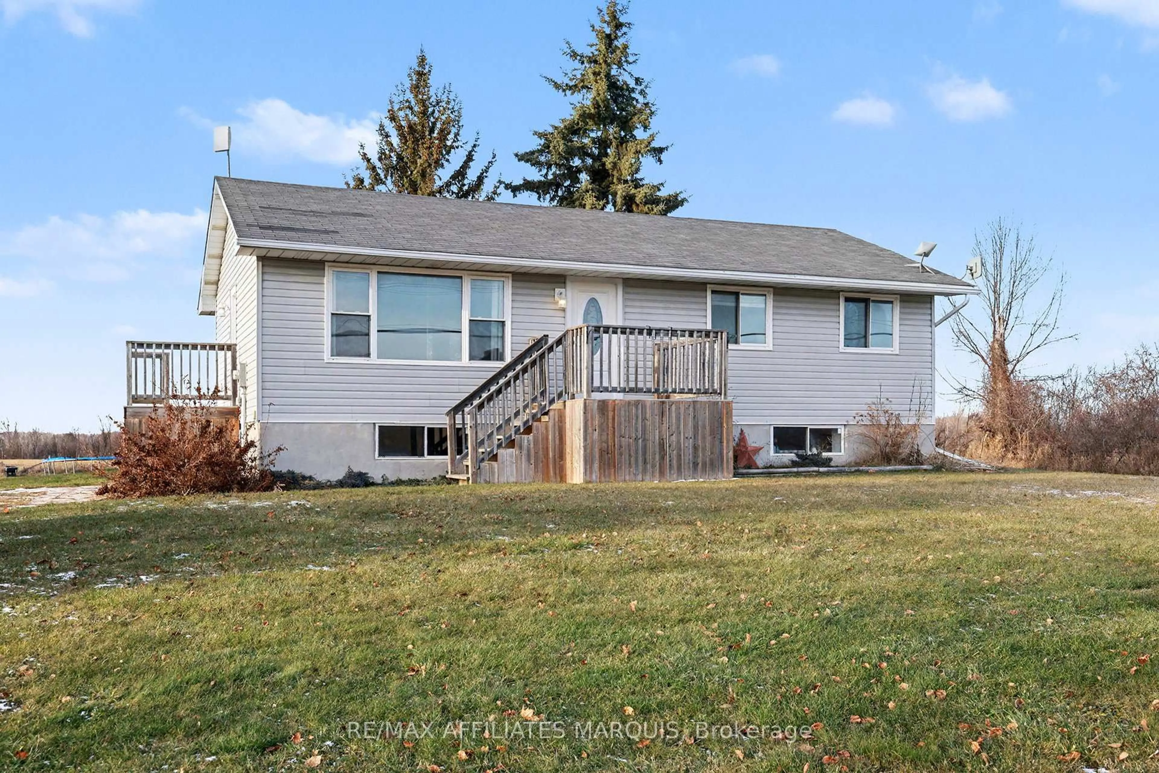 Home with vinyl exterior material, street for 2829 Highway 15 Highway, Rideau Lakes Ontario K0G 1V0