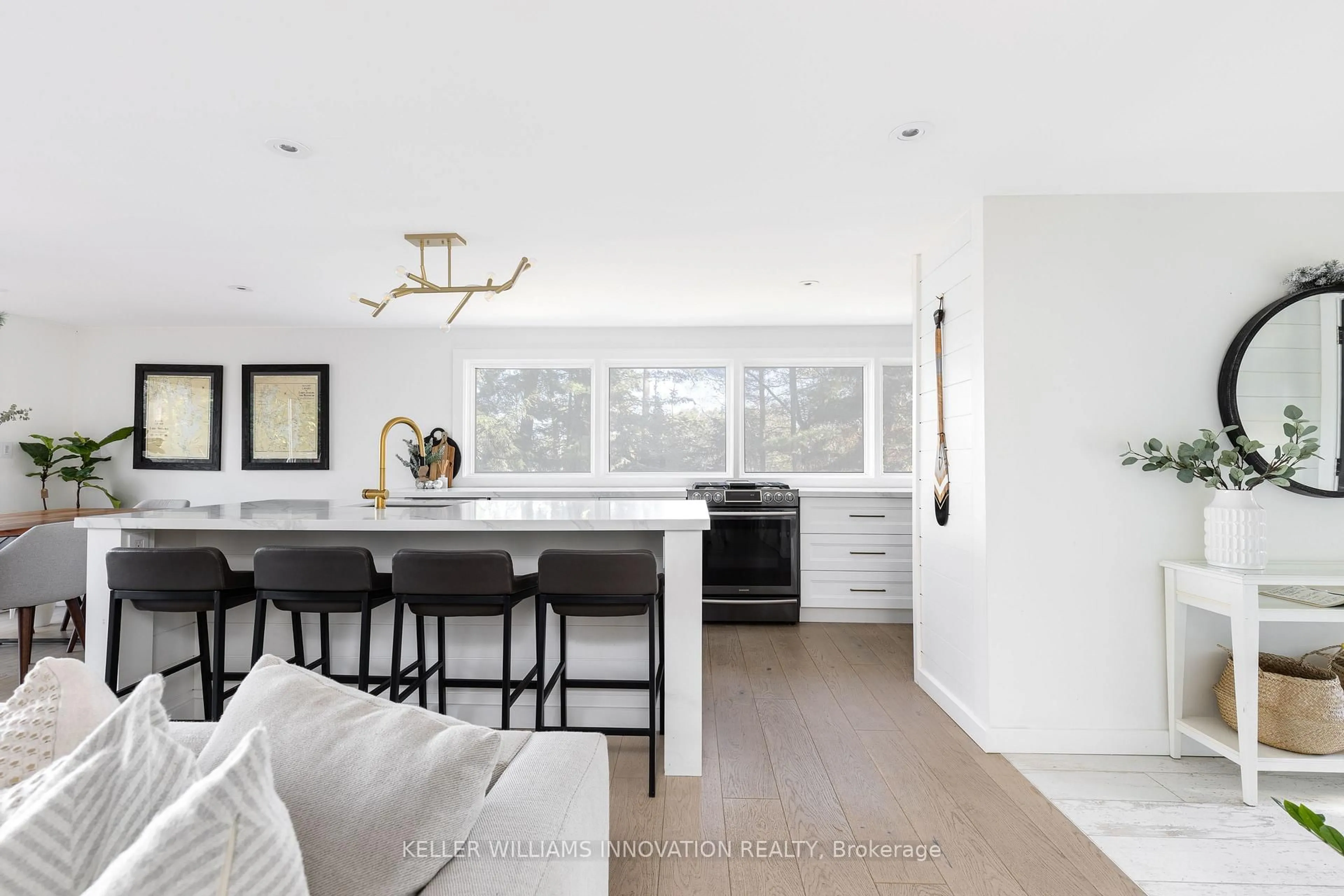 Open concept kitchen, unknown for 2872 Muskoka Road 118, Muskoka Lakes Ontario P0B 1J0