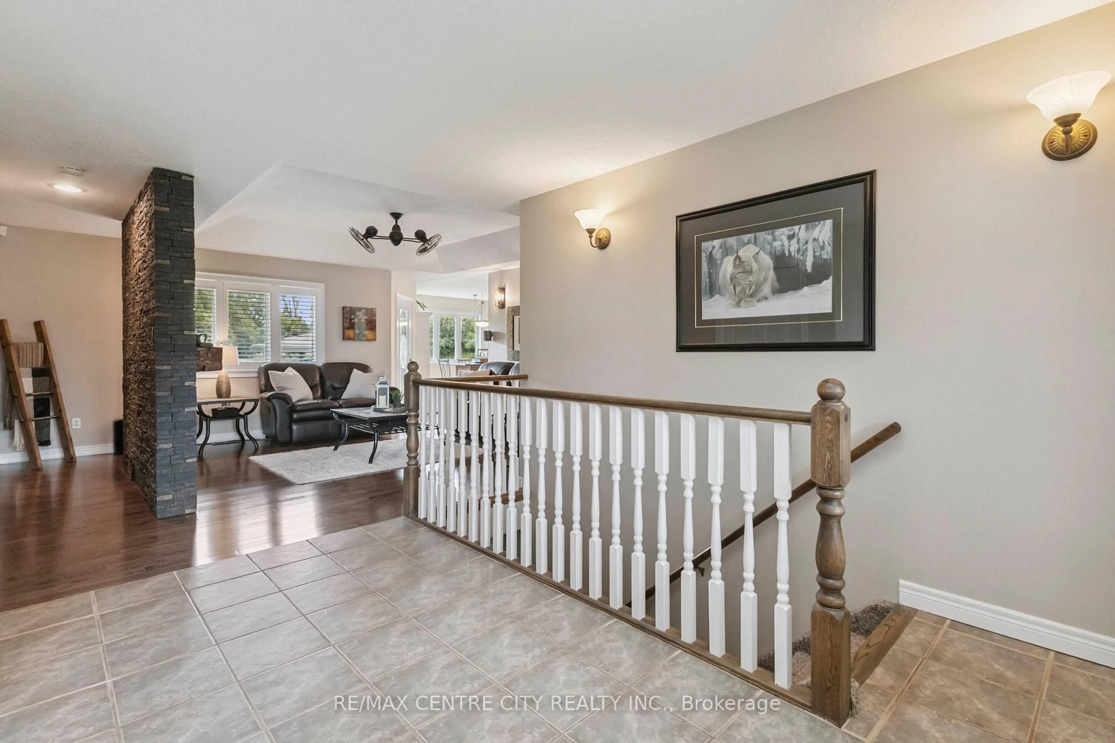 Unknown for 1839 Parkhurst Ave, London East Ontario N5V 2C4