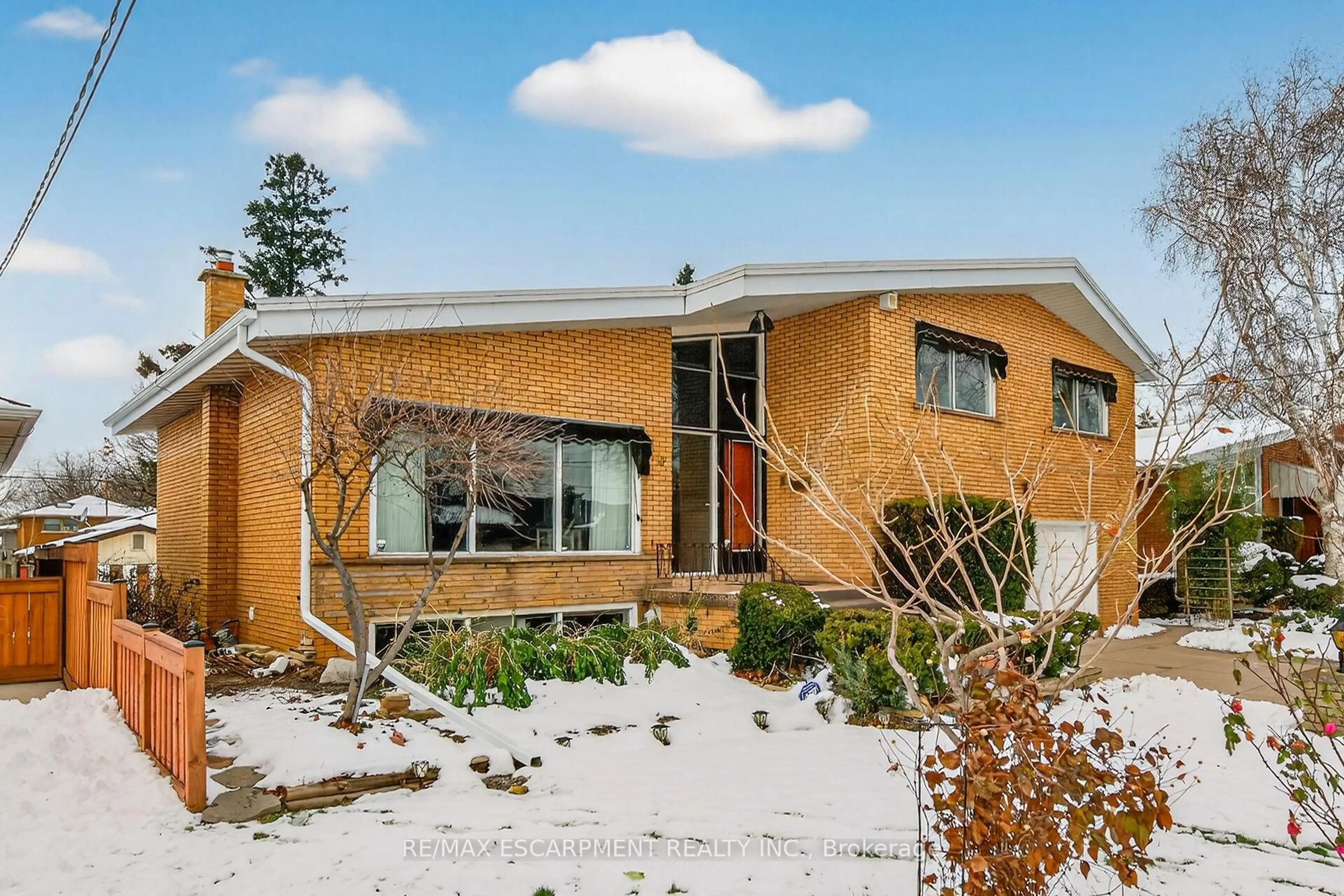 Home with brick exterior material, street for 16 Southill Dr, Hamilton Ontario L9A 3K5