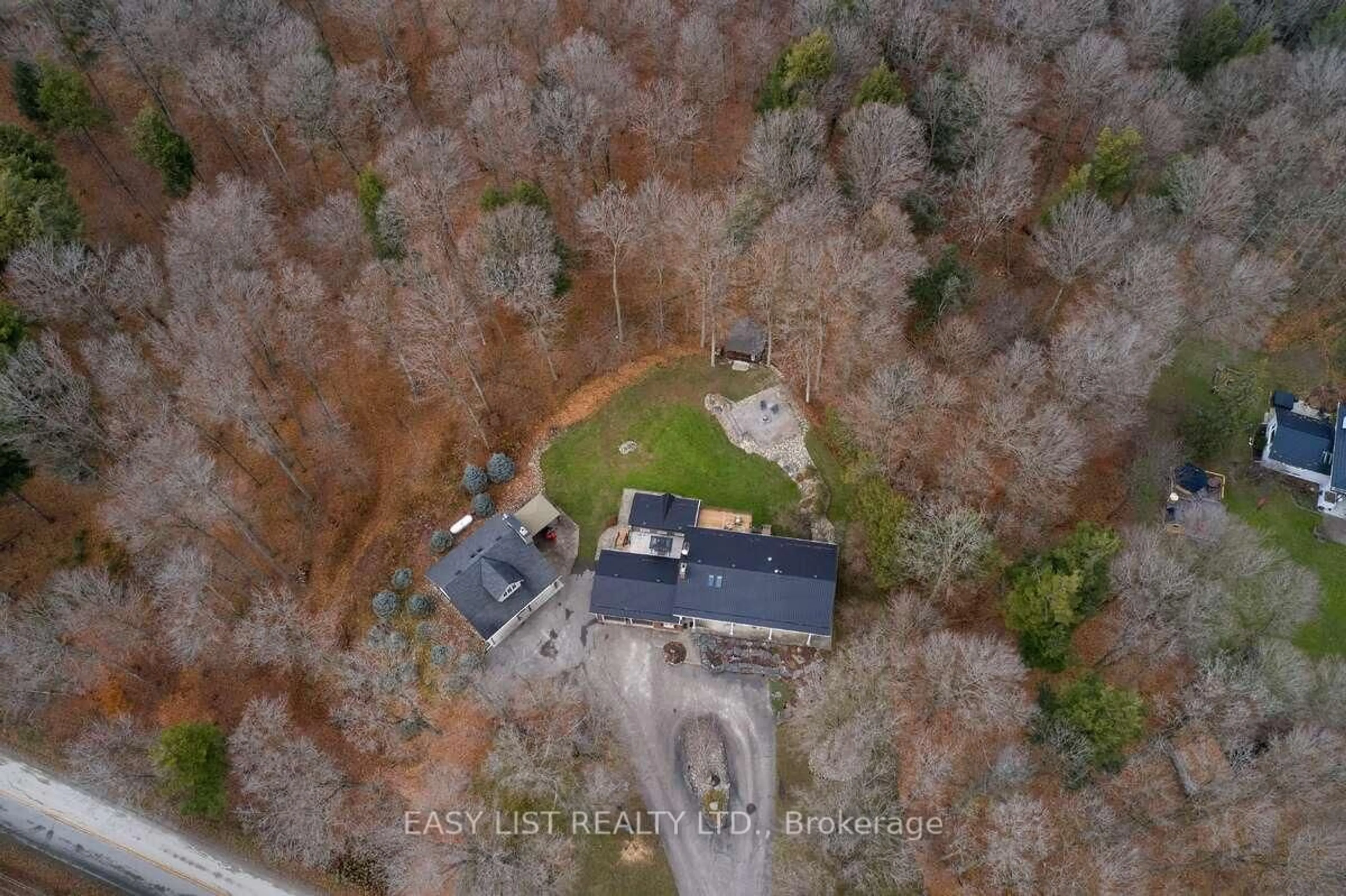 A pic from outside/outdoor area/front of a property/back of a property/a pic from drone, forest/trees view for 1078 Berletts Rd, Waterloo Ontario N0B 2L0