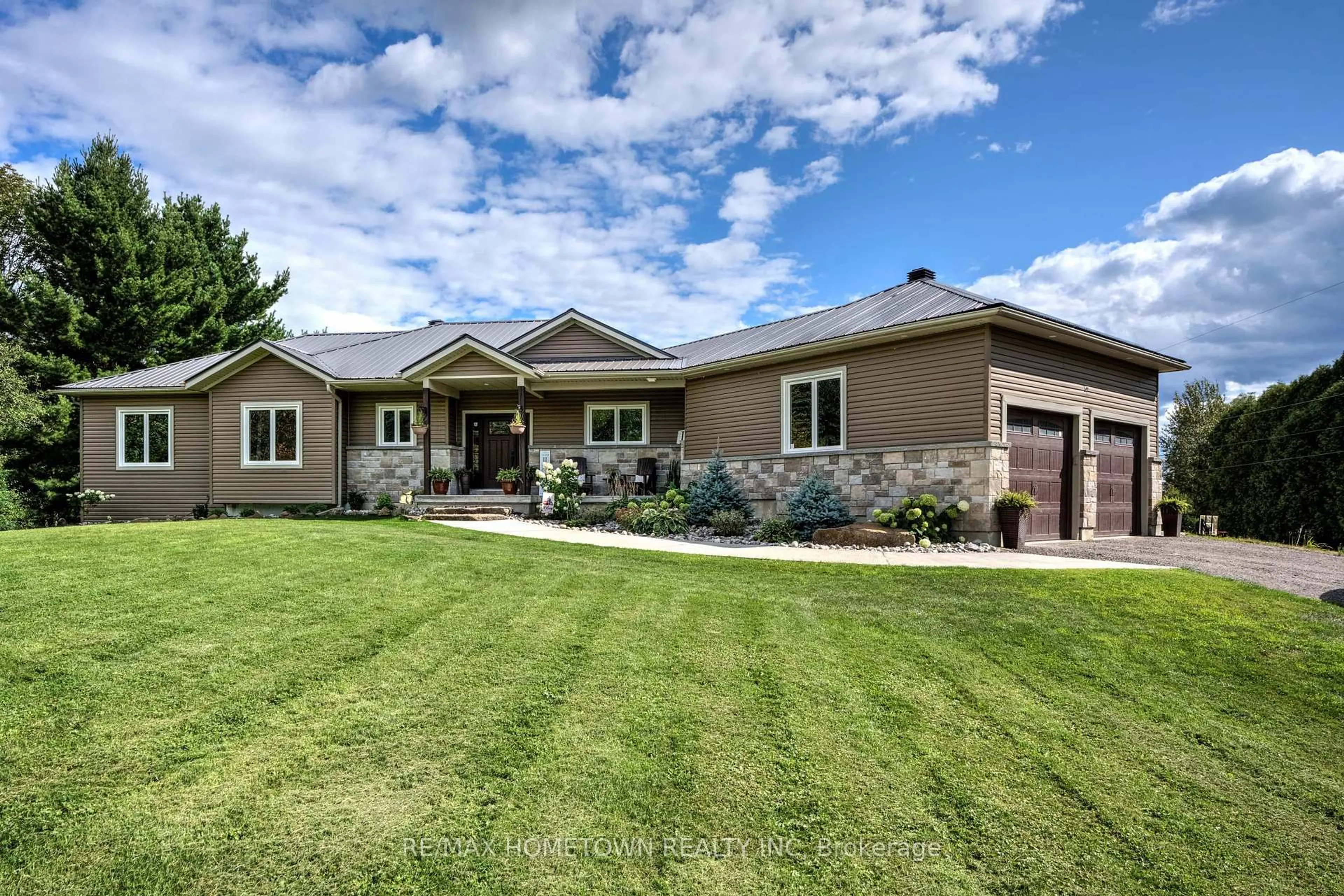 Home with brick exterior material, unknown for 303 OLD LILY BAY Rd, Elizabethtown-Kitley Ontario K6V 5T3