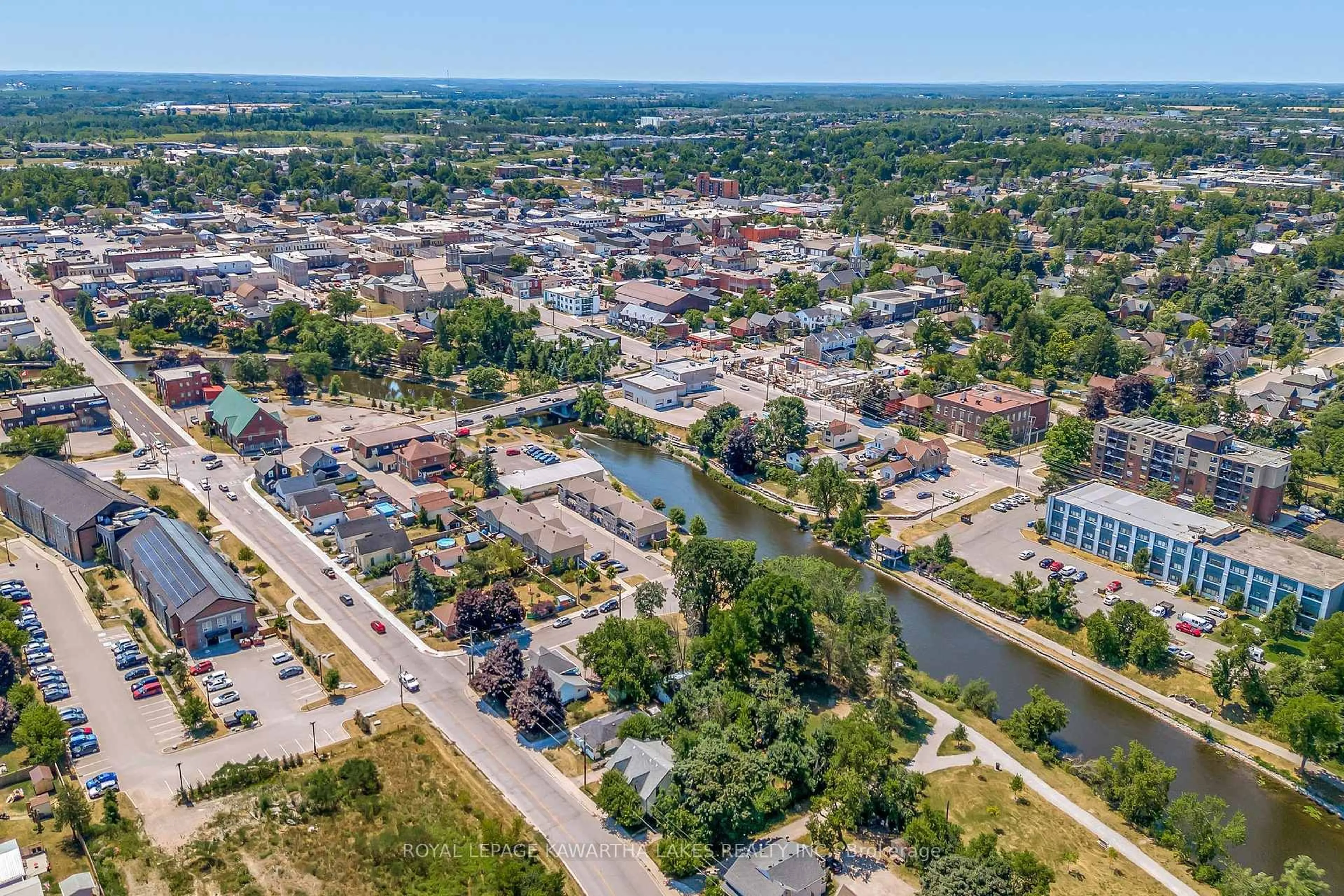 A pic from outside/outdoor area/front of a property/back of a property/a pic from drone, street for 4 Bond St, Kawartha Lakes Ontario K9V 3P3