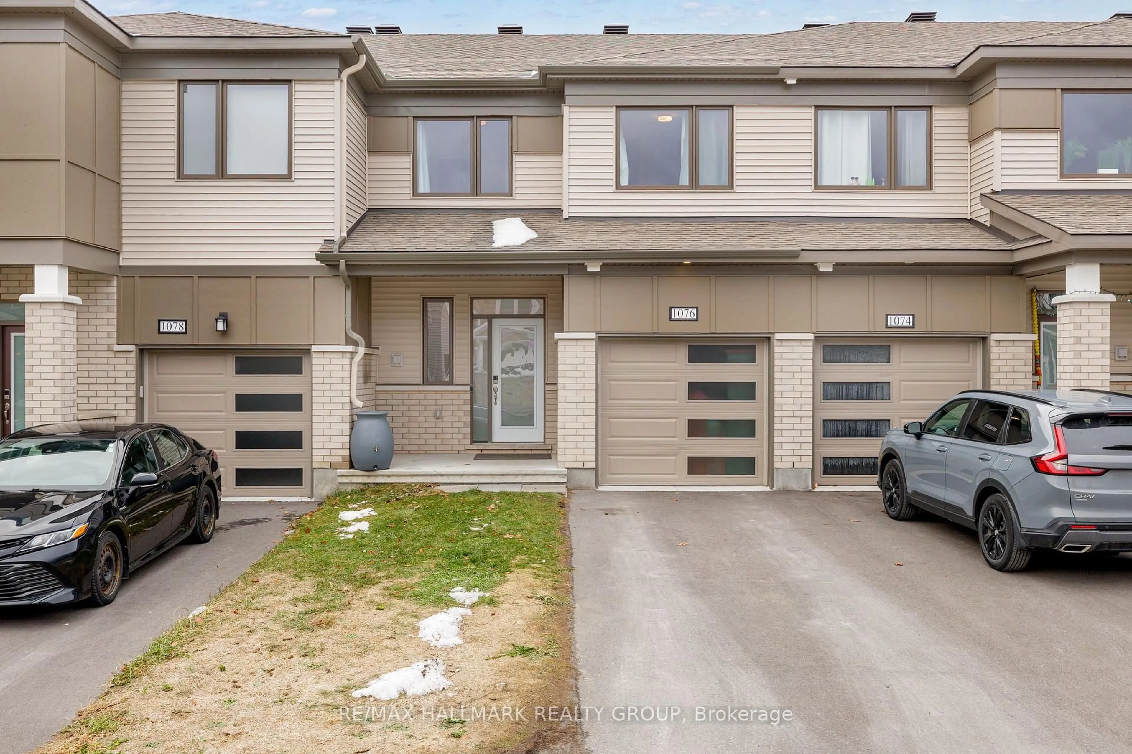 Home with brick exterior material, street for 1076 CURRAGLASS Walk, Ottawa Ontario K2S 3A3