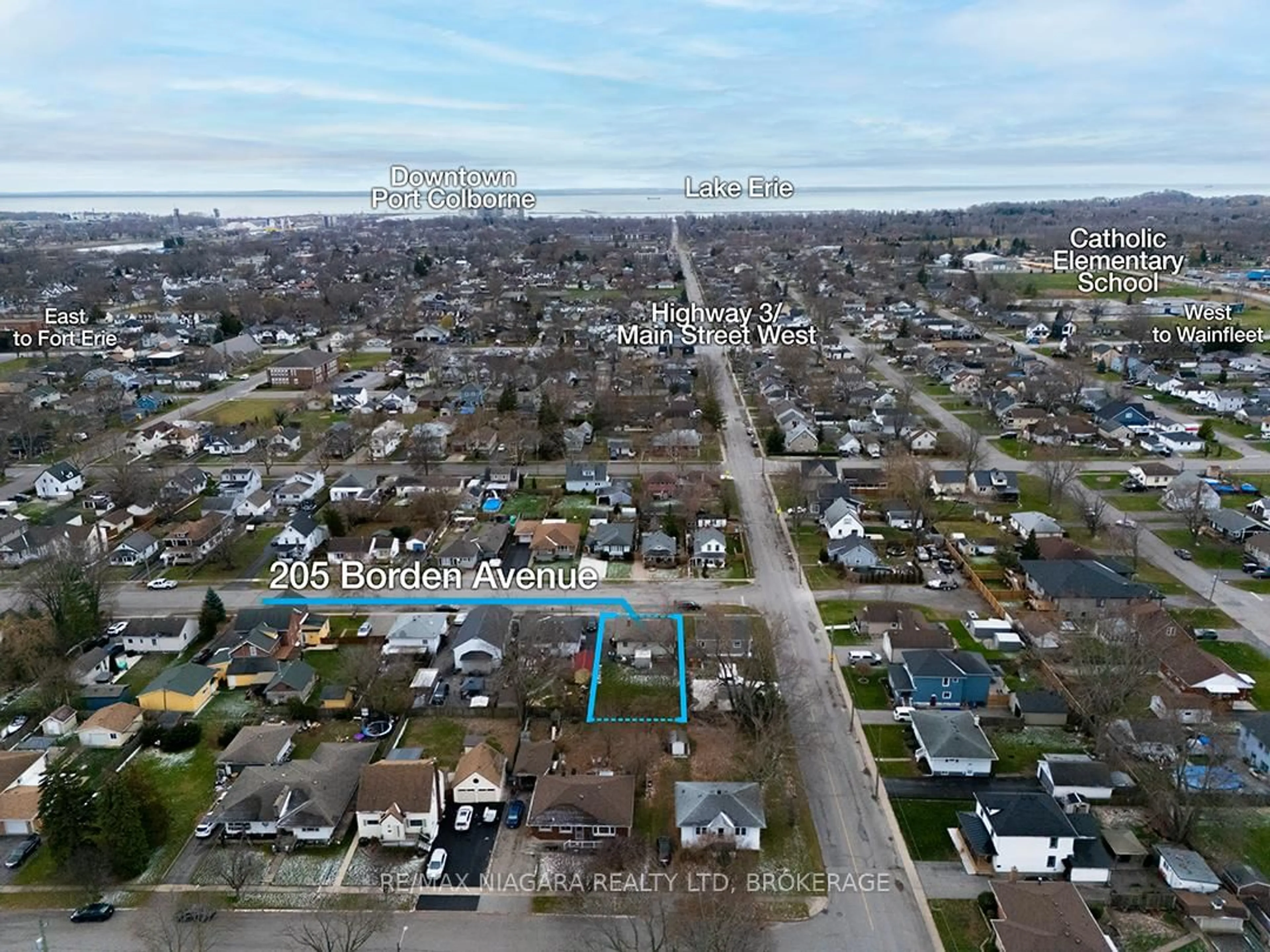 A pic from outside/outdoor area/front of a property/back of a property/a pic from drone, street for 205 Borden Ave, Port Colborne Ontario L3K 3Z9