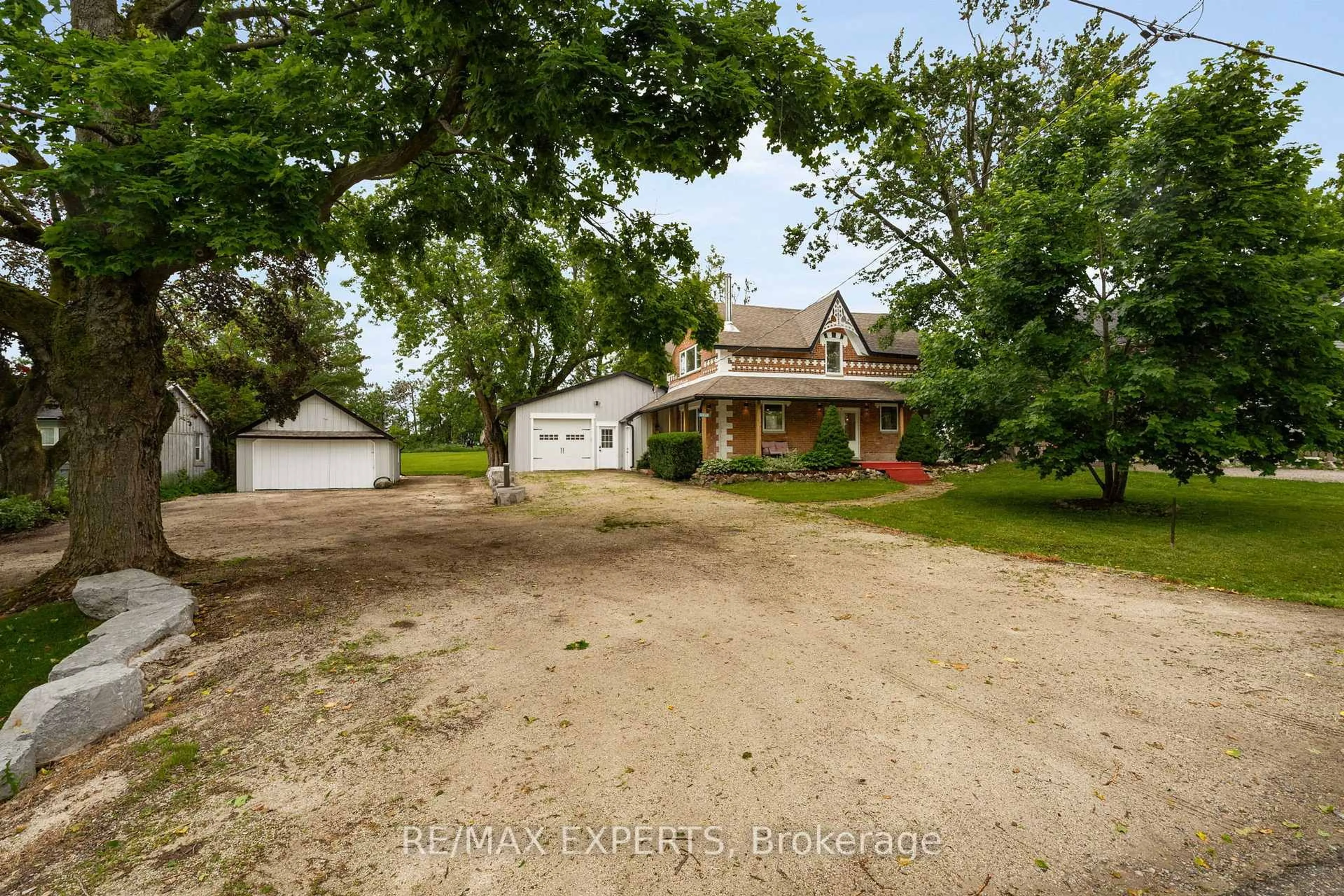 A pic from outside/outdoor area/front of a property/back of a property/a pic from drone, street for 598320 2nd Line, Mulmur Ontario L9V 0B6