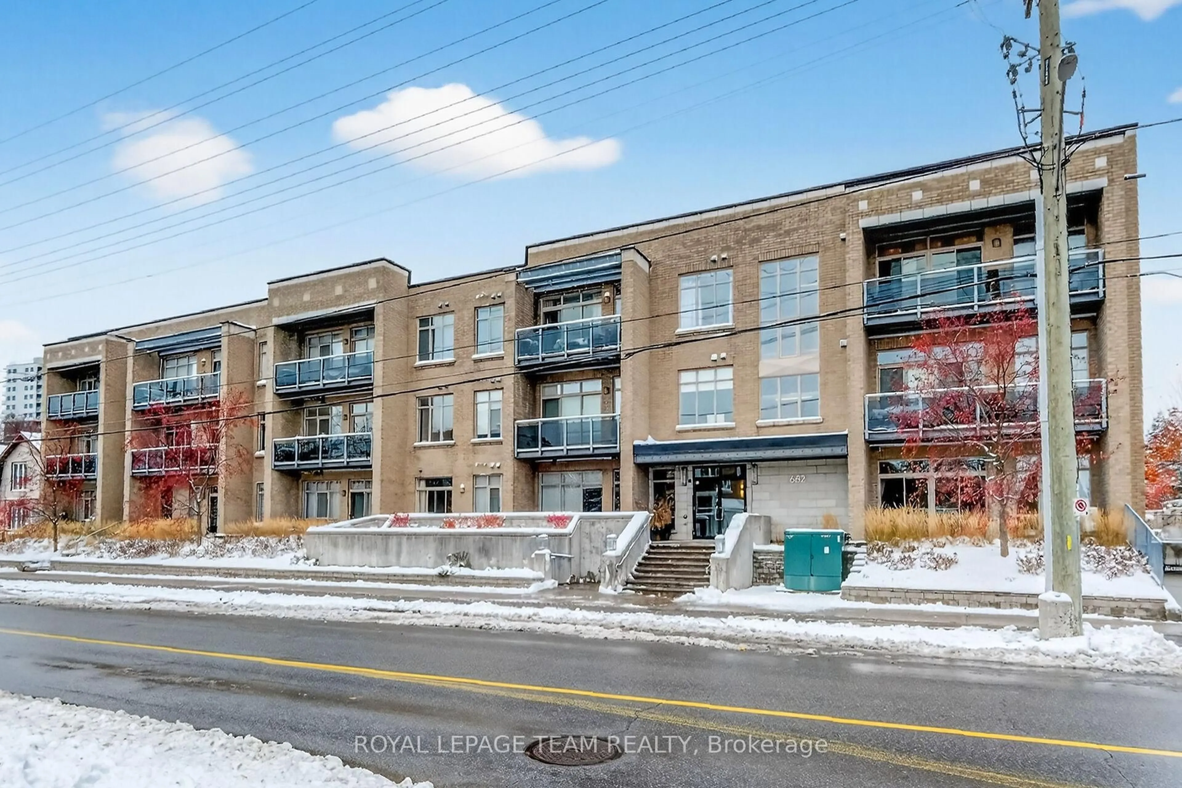 Unknown for 682 Churchill Ave #306, Ottawa Ontario K1Z 5G5