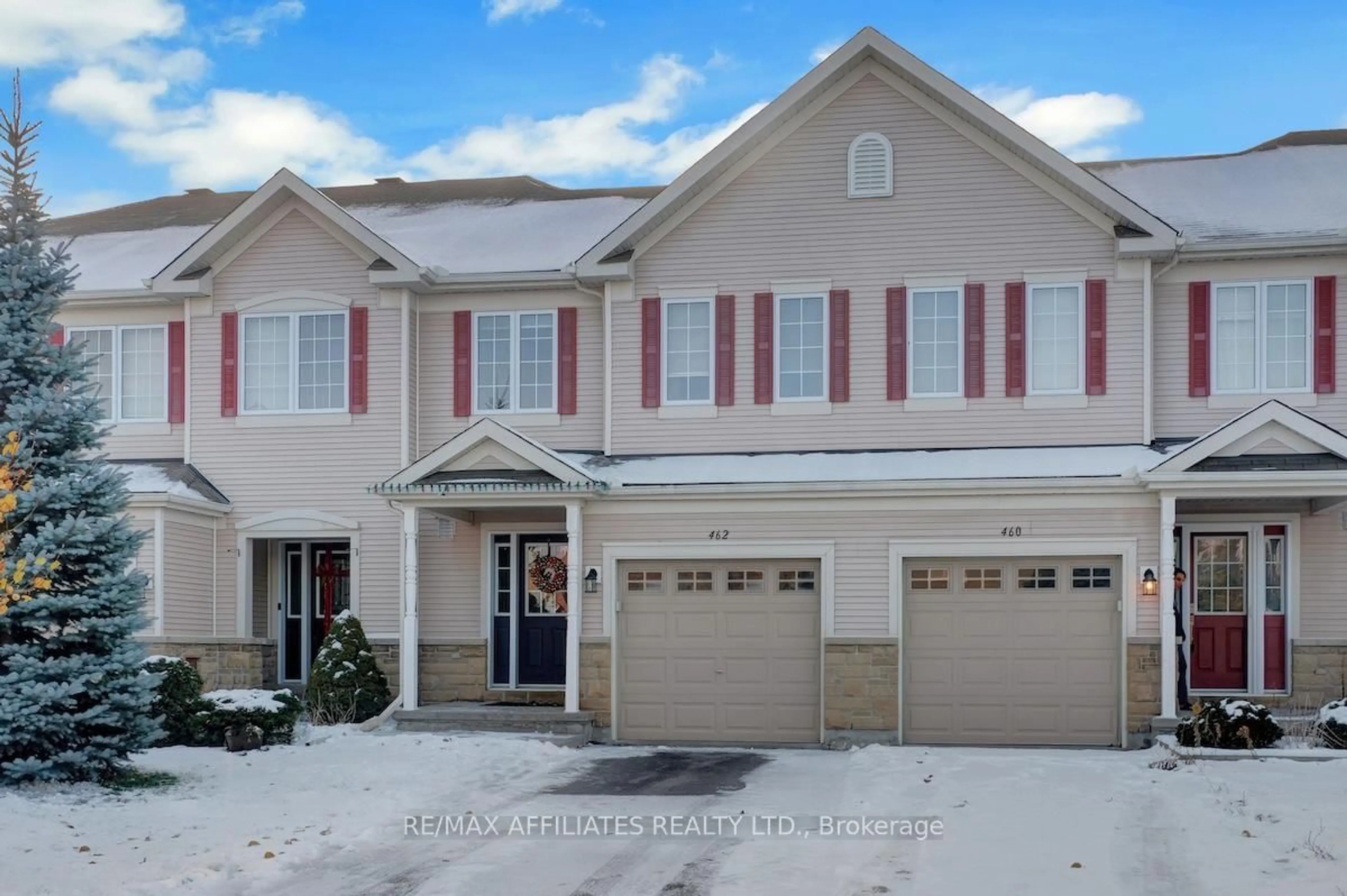 Home with vinyl exterior material, street for 462 Templeford Ave, Ottawa Ontario K2M 0B8