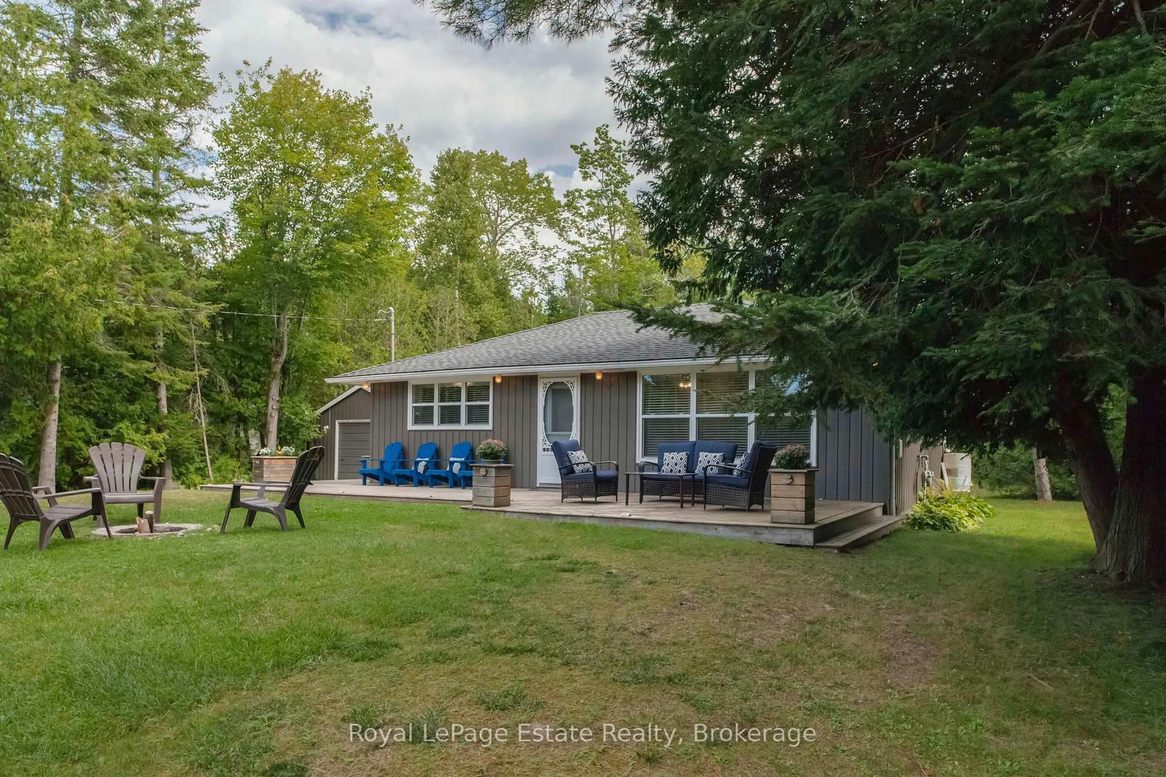A pic from outside/outdoor area/front of a property/back of a property/a pic from drone, water/lake/river/ocean view for 407 Huron Ave, South Bruce Peninsula Ontario N0H 2G0