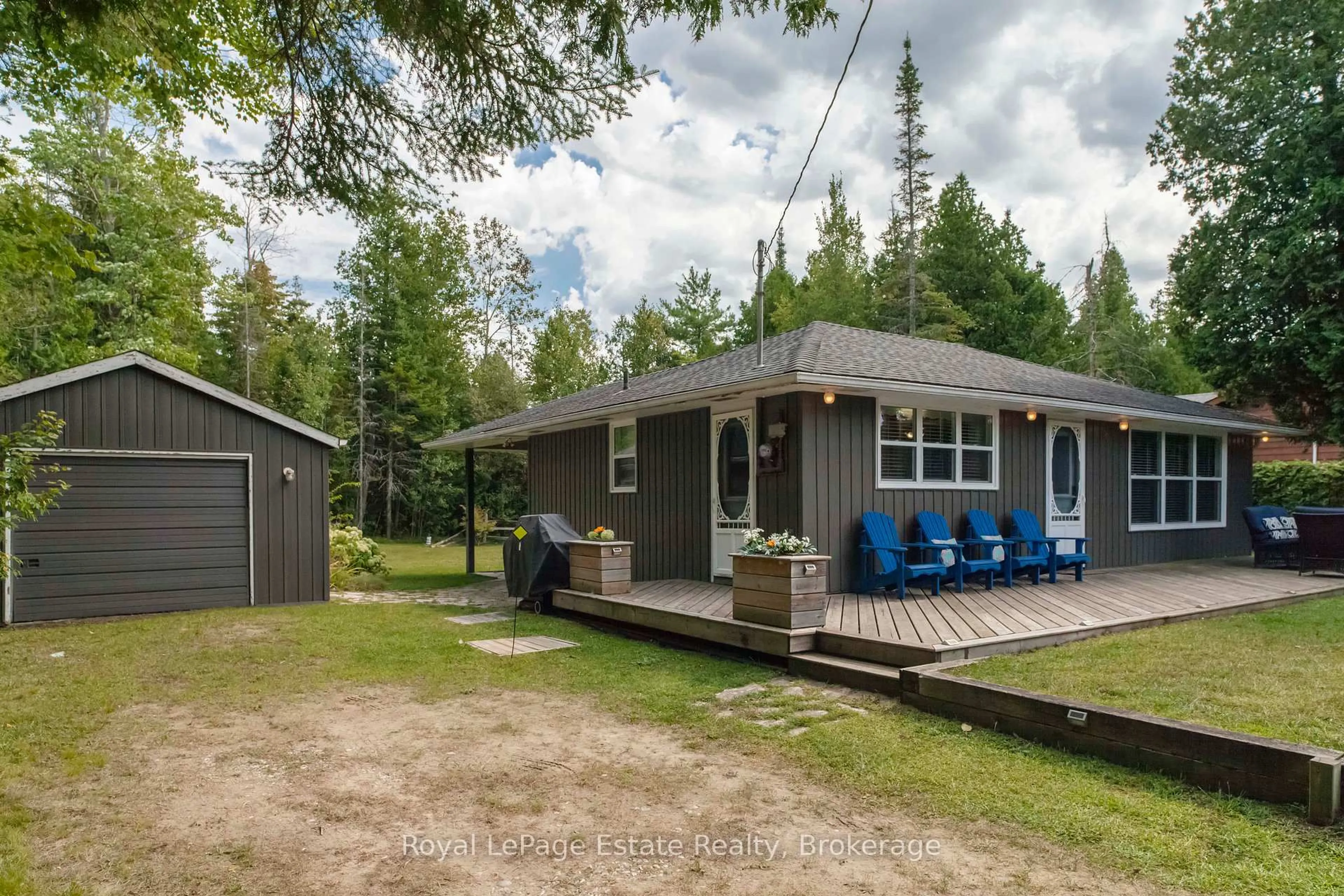 Shed for 407 Huron Ave, South Bruce Peninsula Ontario N0H 2G0