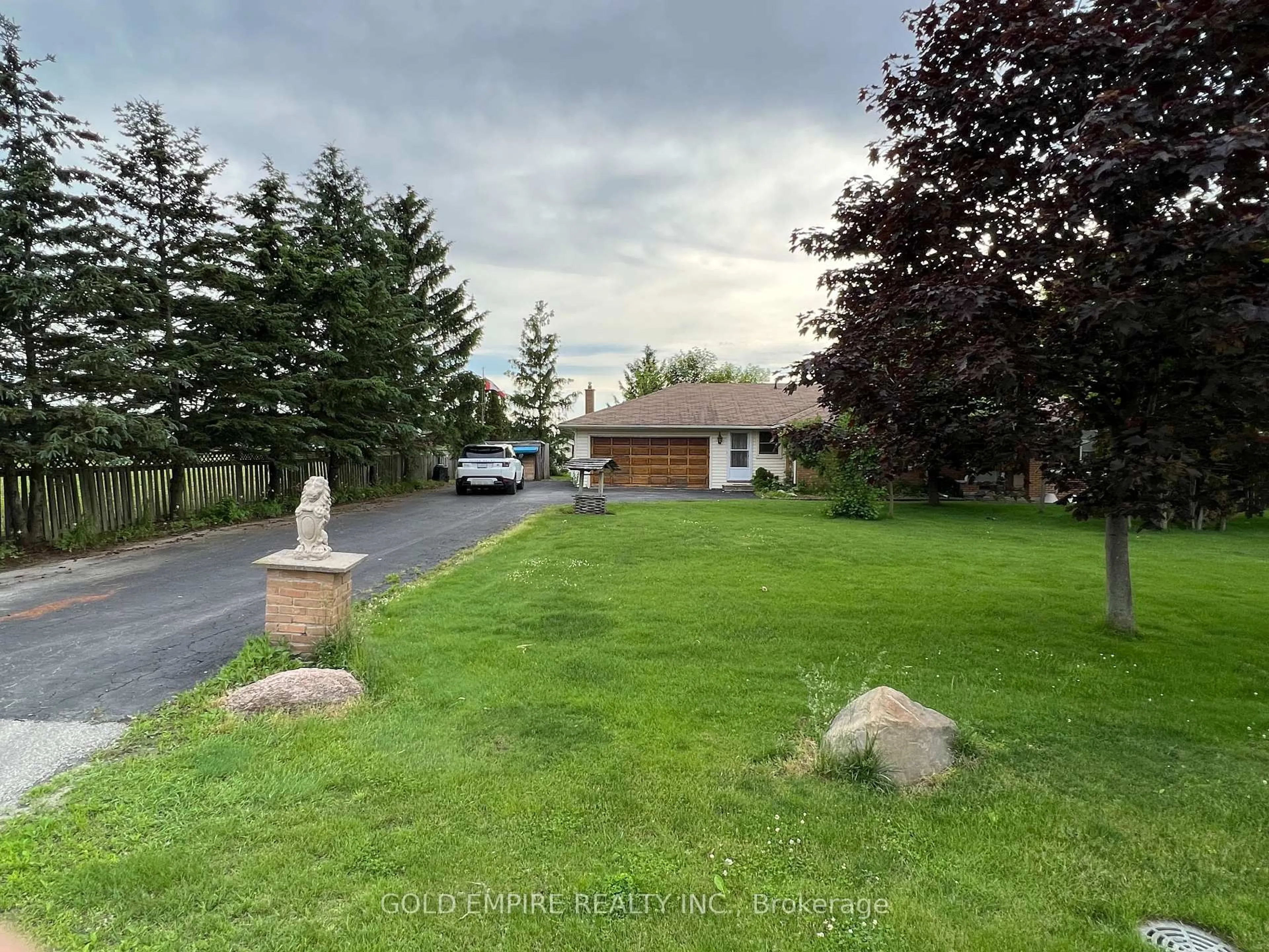 A pic from outside/outdoor area/front of a property/back of a property/a pic from drone, unknown for 11635 Sunset Rd, Southwold Ontario N5P 3T2