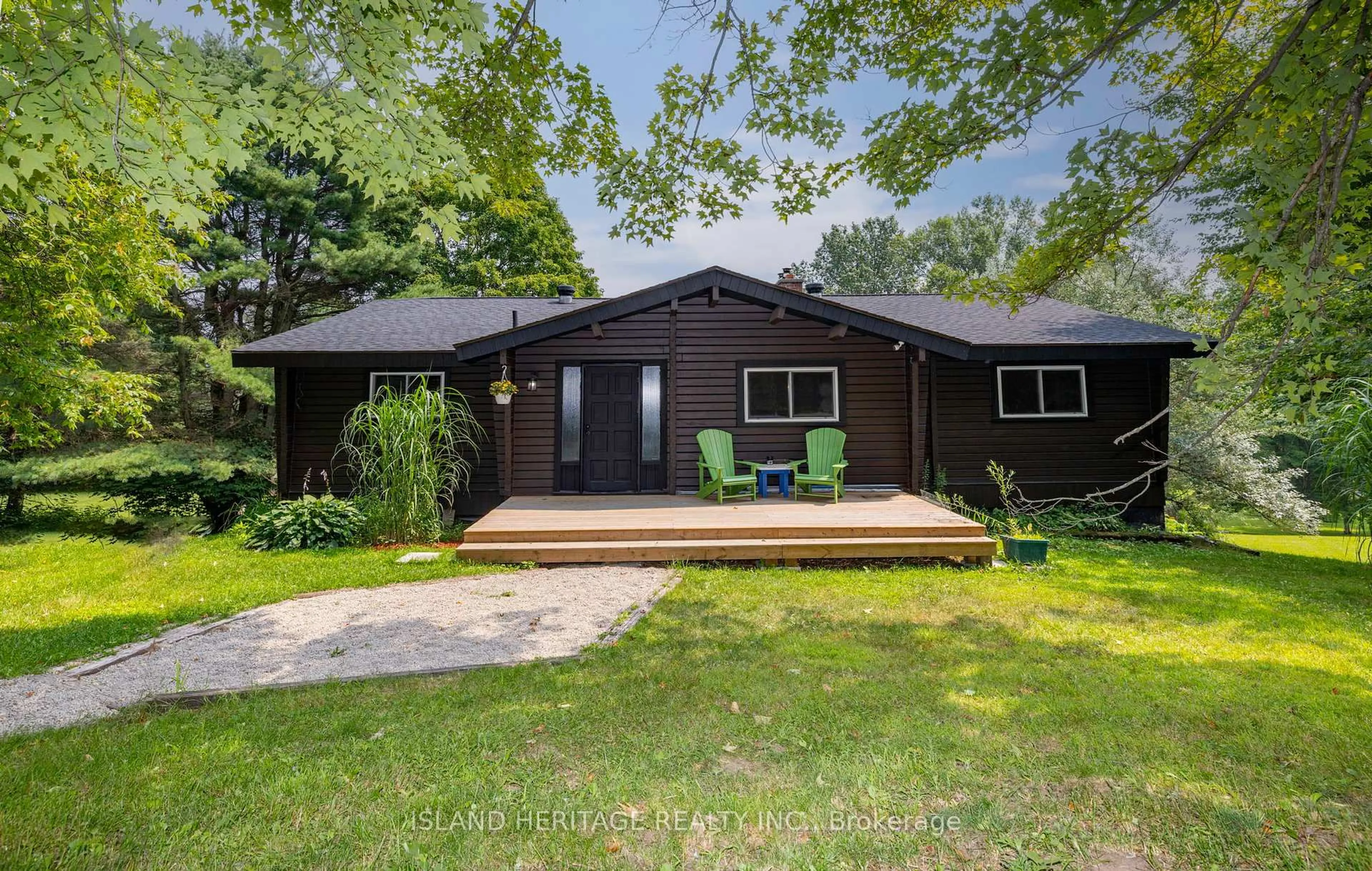 Home with vinyl exterior material, unknown for 5 Linney Lane, McDougall Ontario P2A 2W9