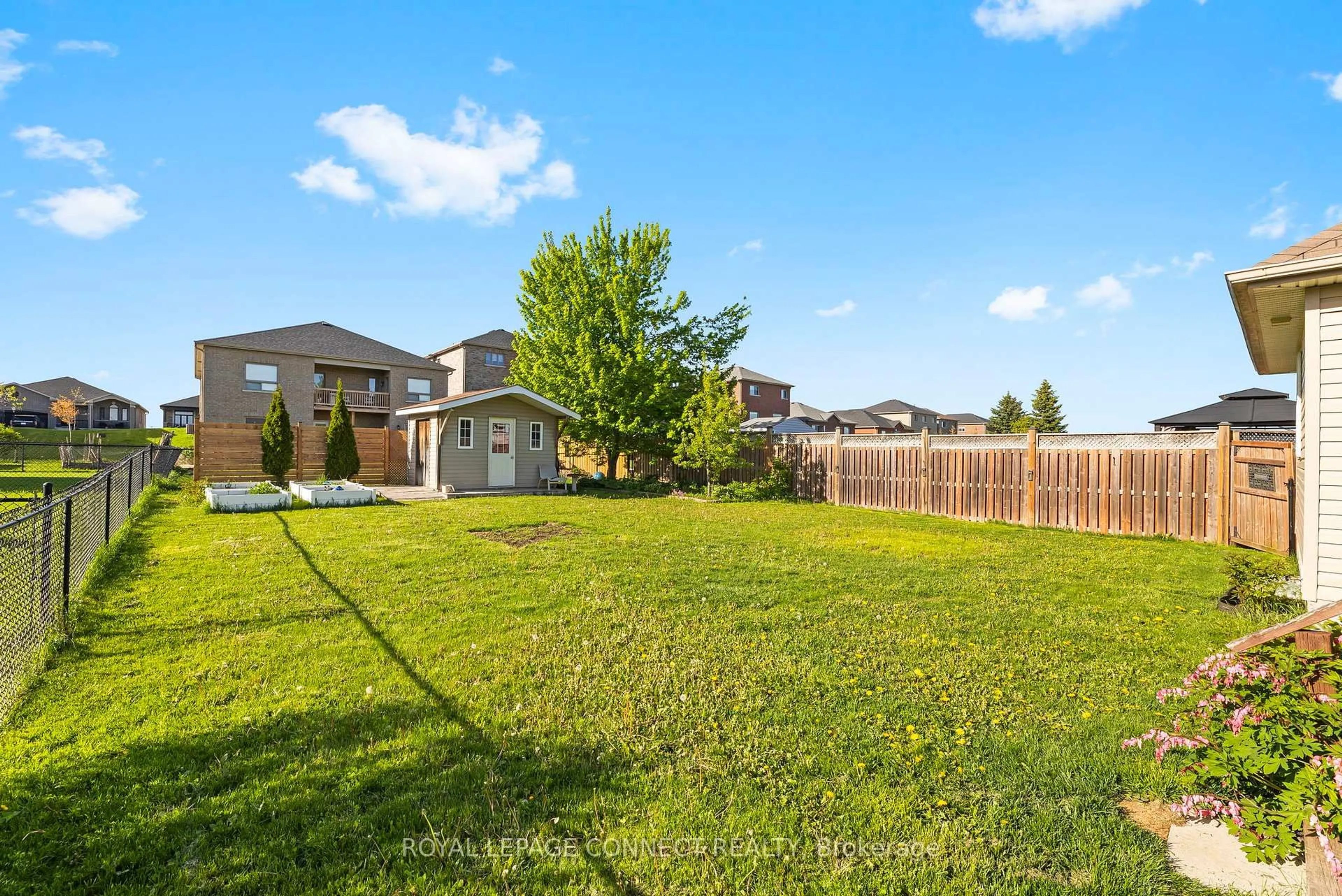 Patio, unknown for 25 Springdale Dr, Kawartha Lakes Ontario K9V 4R1