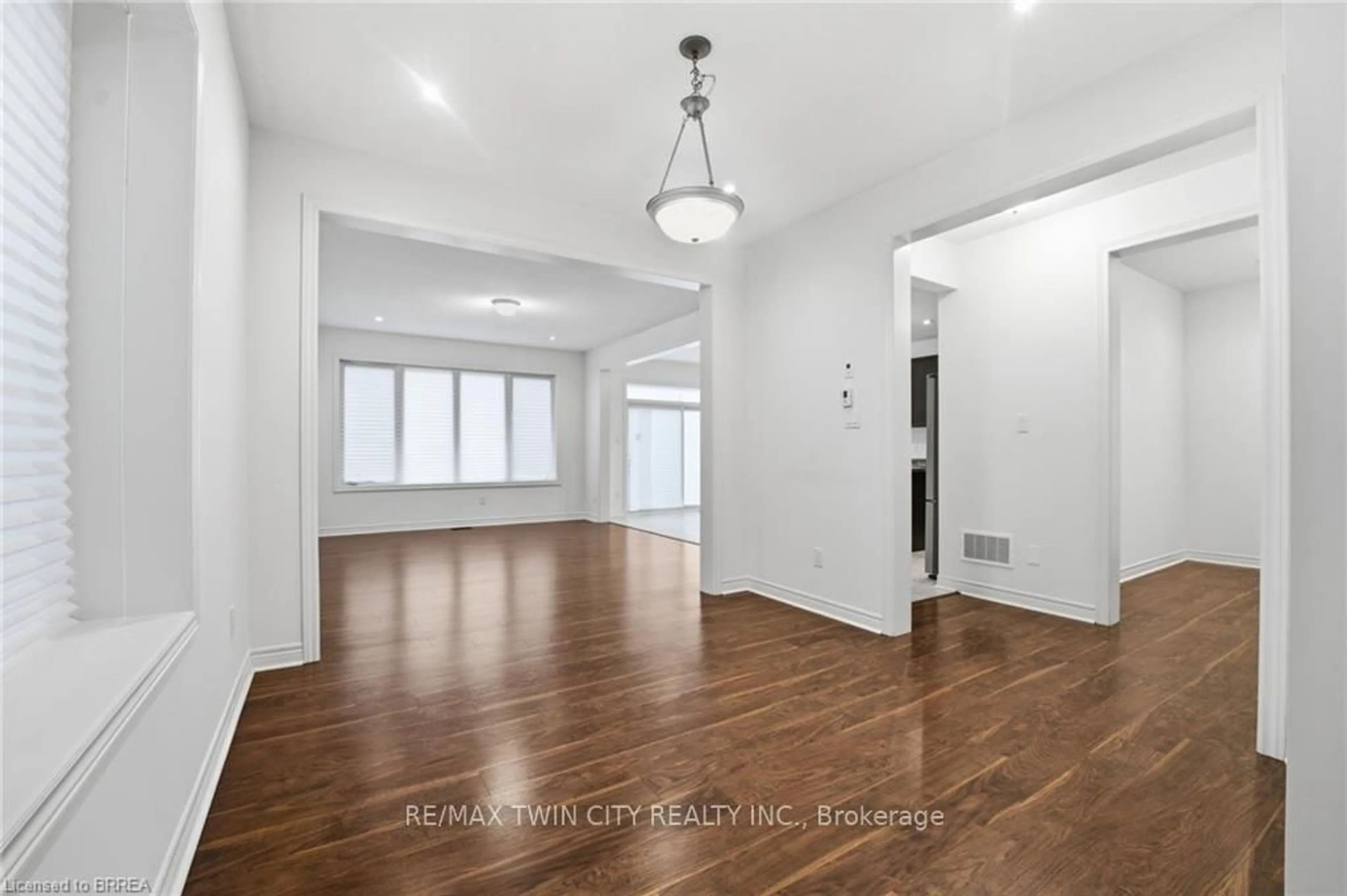 Unknown for 106 Barlow Pl, Brant Ontario N3L 0G8