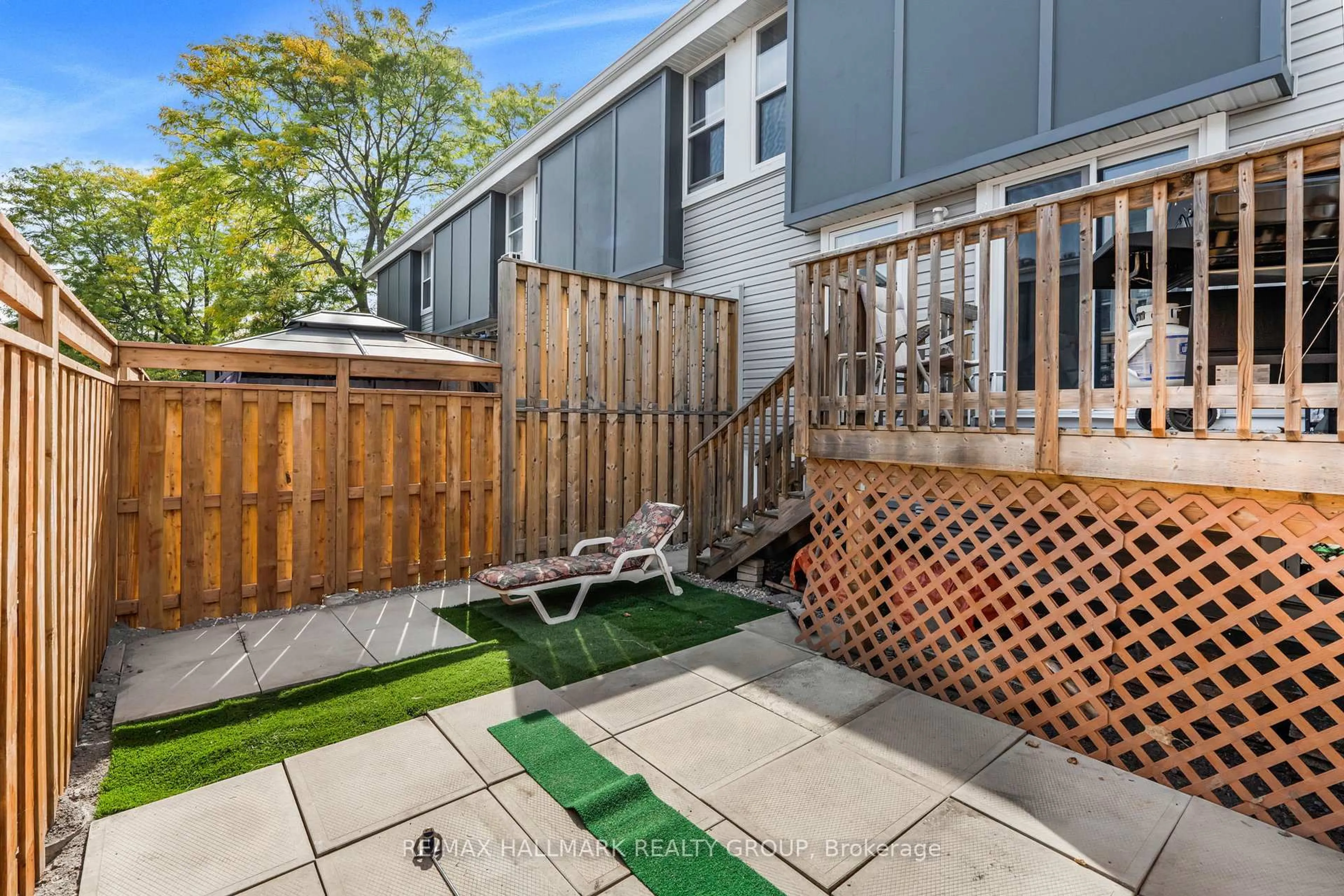 Patio, street for 3445 UPLANDS Dr #107, Ottawa Ontario K1V 9N5