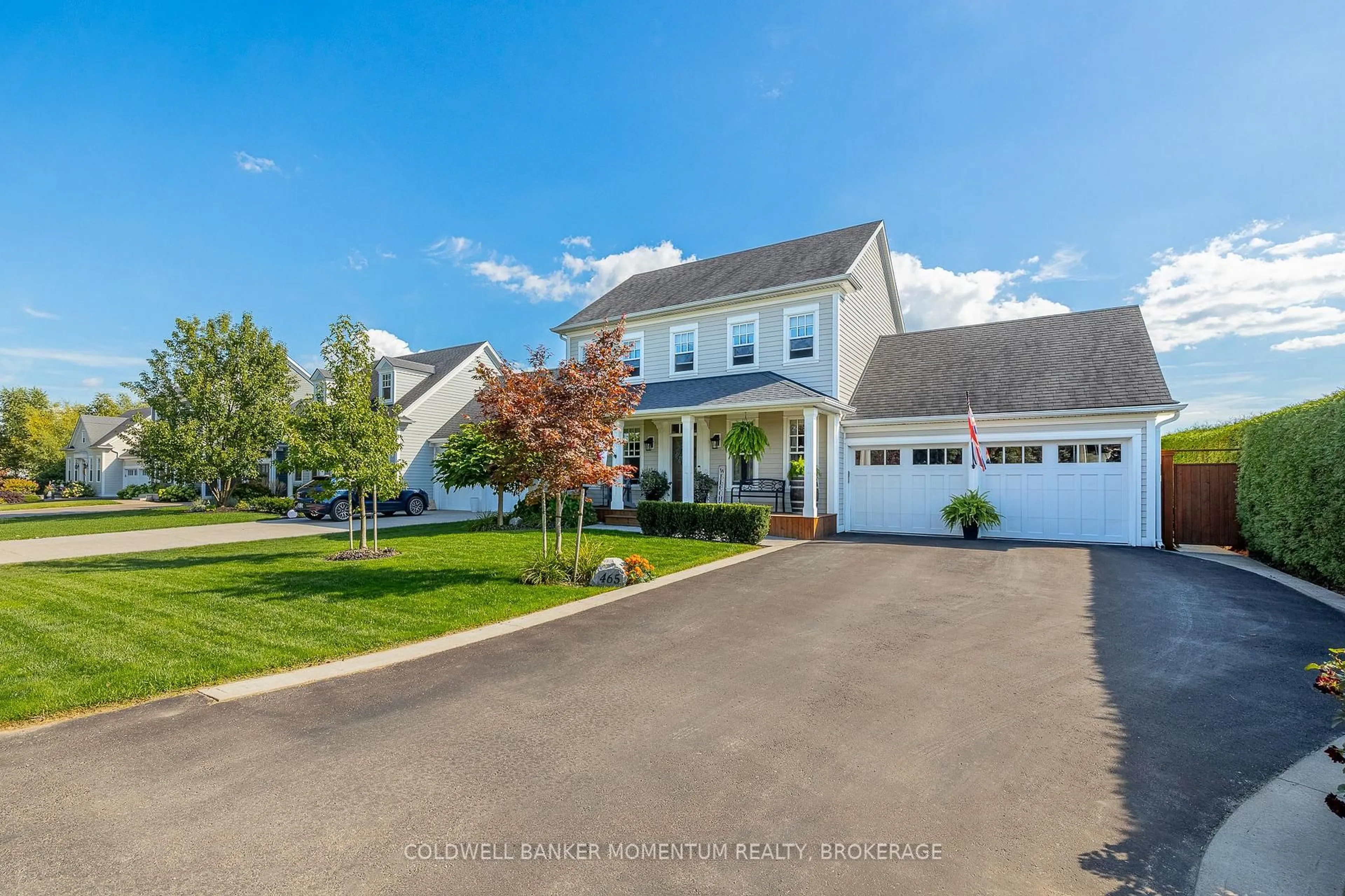 Home with vinyl exterior material, street for 465 LINE 2 Rd, Niagara-on-the-Lake Ontario L0S 1J0