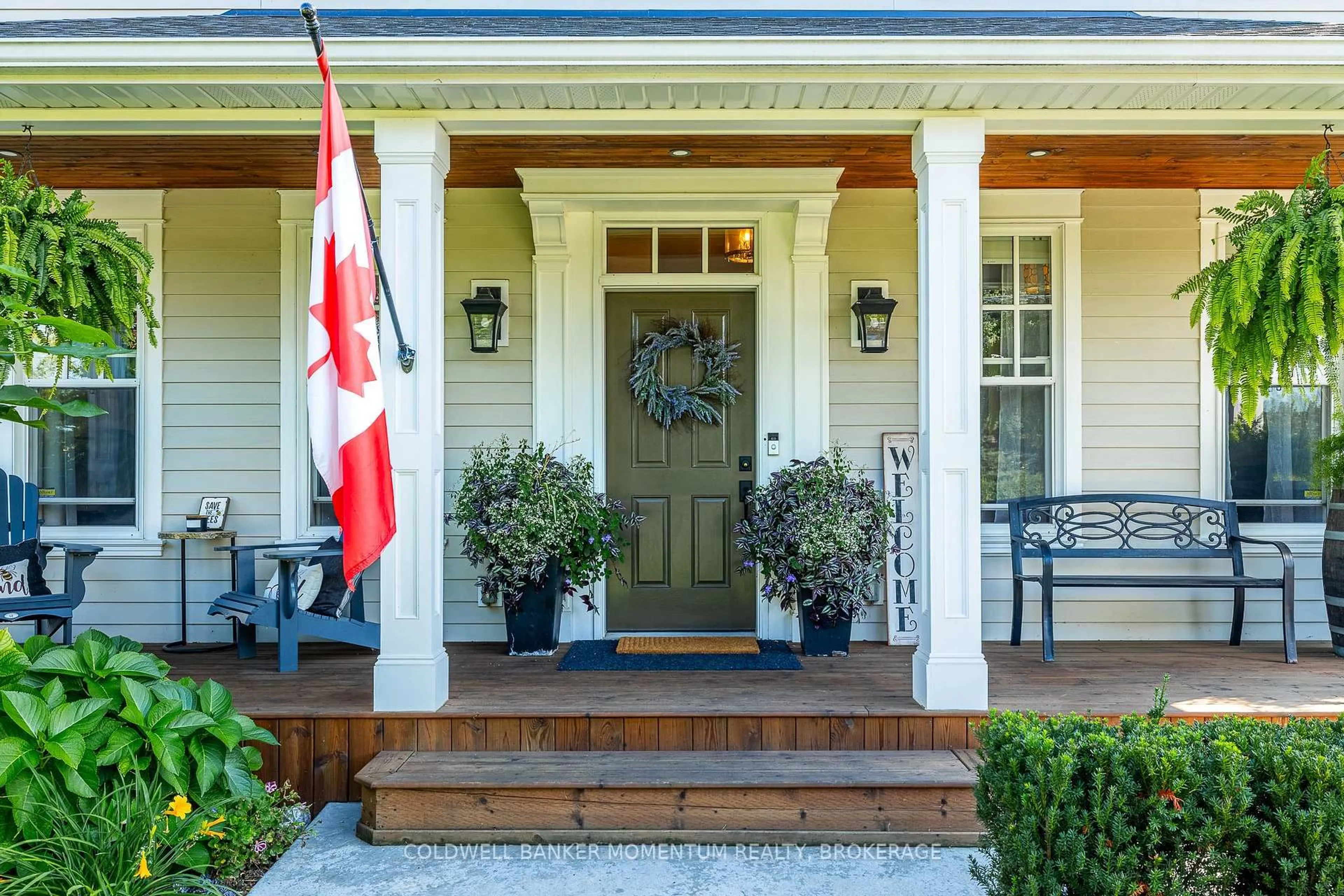 Indoor entryway for 465 LINE 2 Rd, Niagara-on-the-Lake Ontario L0S 1J0