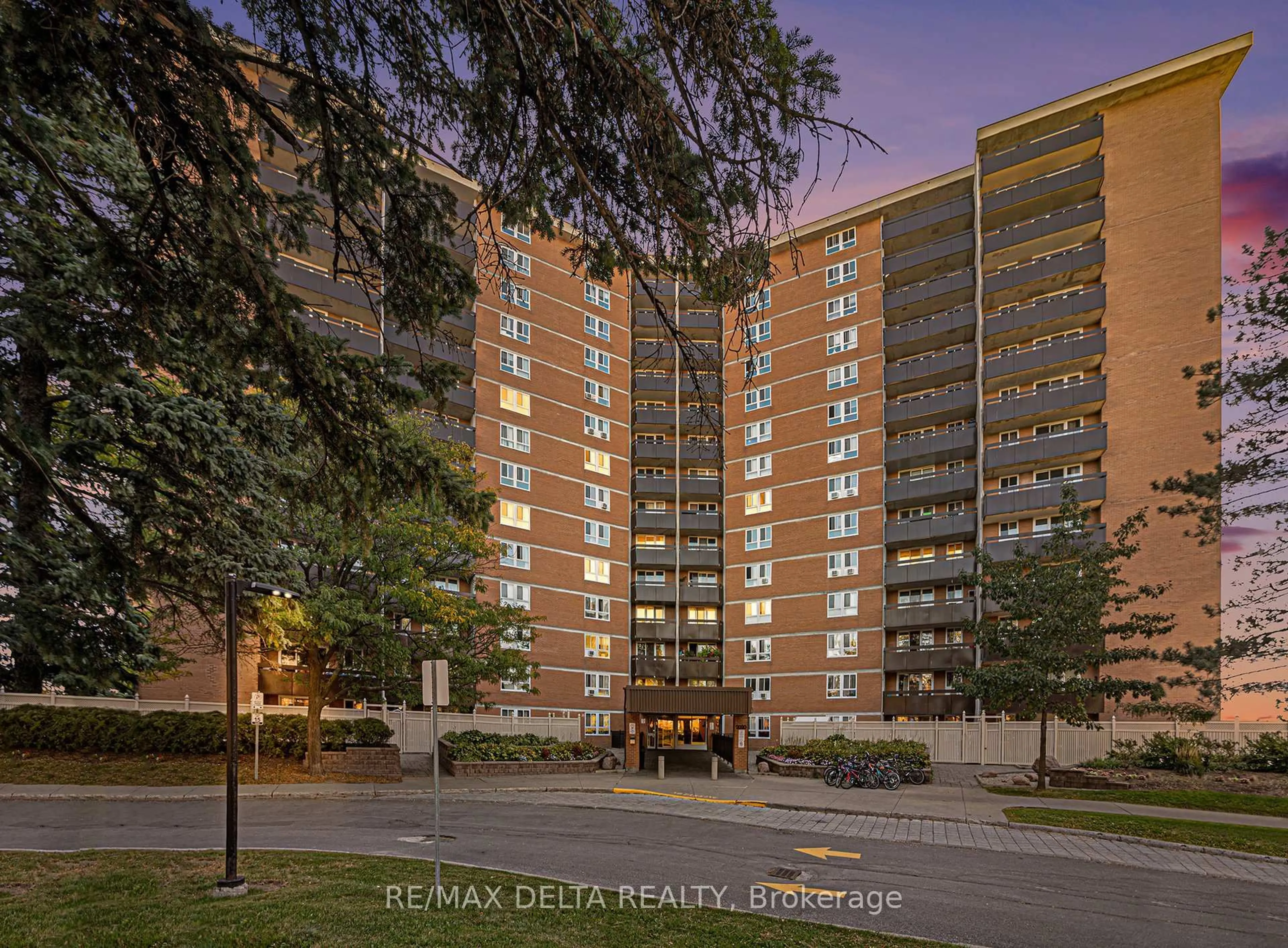 Unknown for 2020 Jasmine Cres #513, Ottawa Ontario K1J 8K5