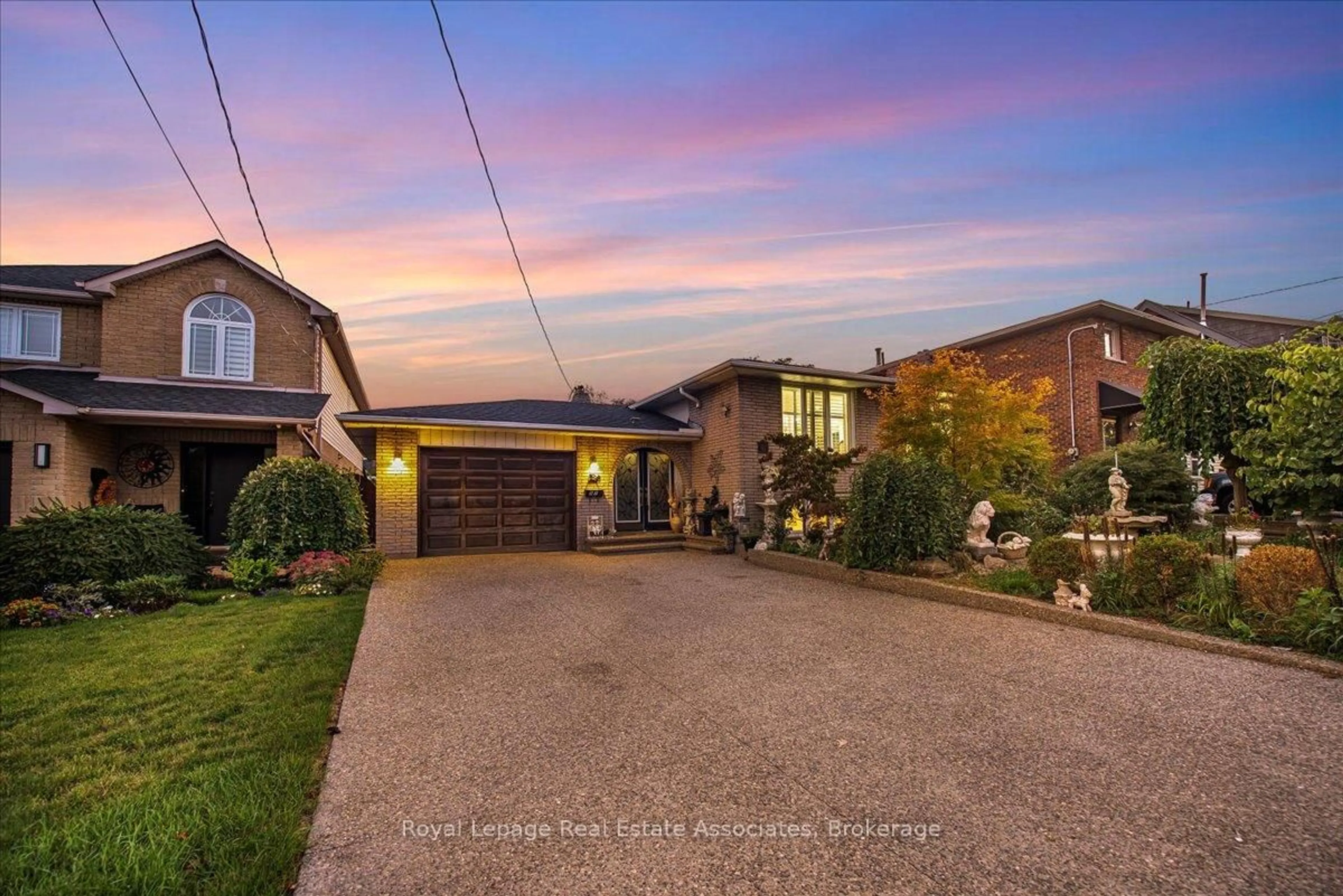 A pic from outside/outdoor area/front of a property/back of a property/a pic from drone, street for 51 Picton St, Hamilton Ontario L8L 1E4