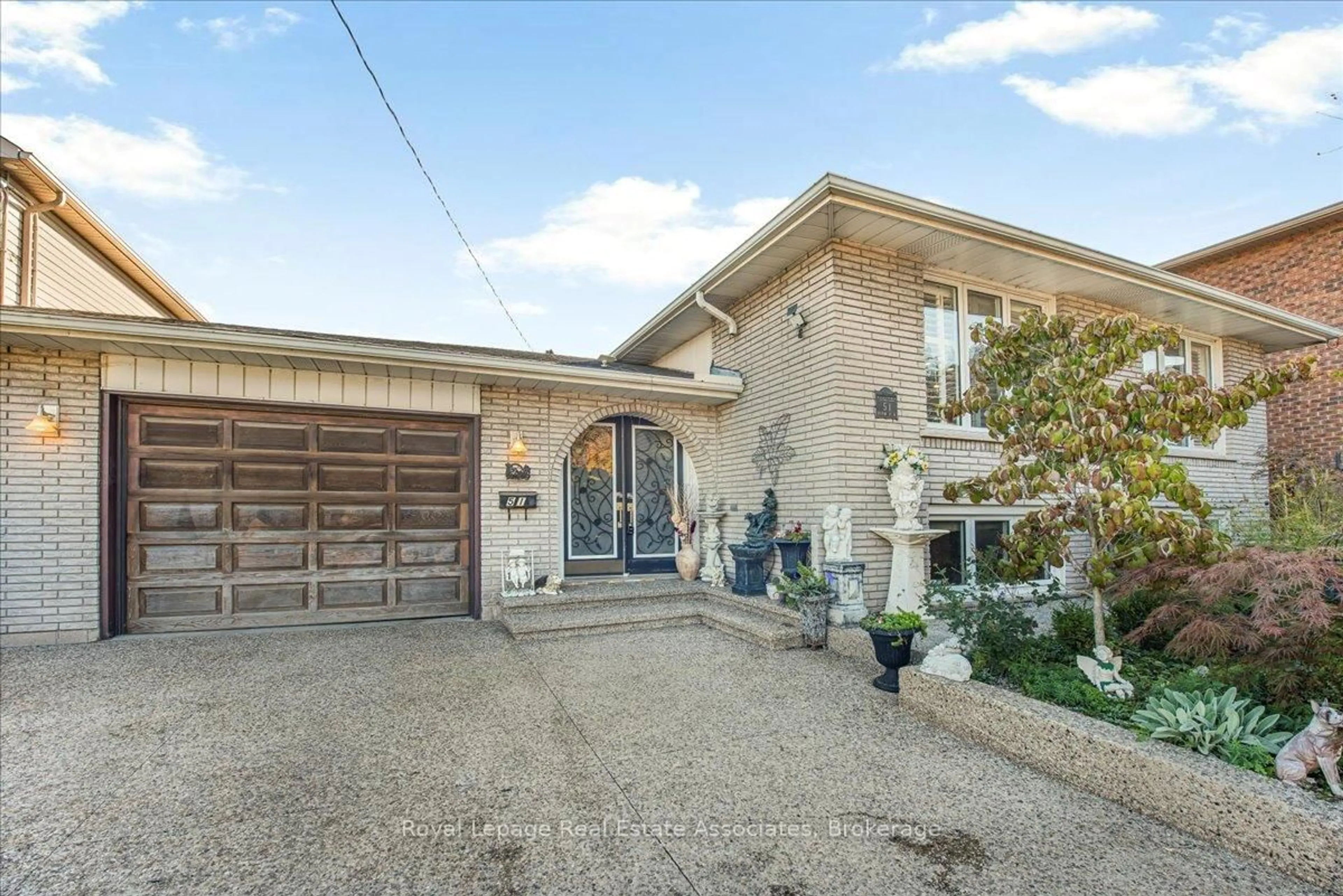 Unknown for 51 Picton St, Hamilton Ontario L8L 1E4