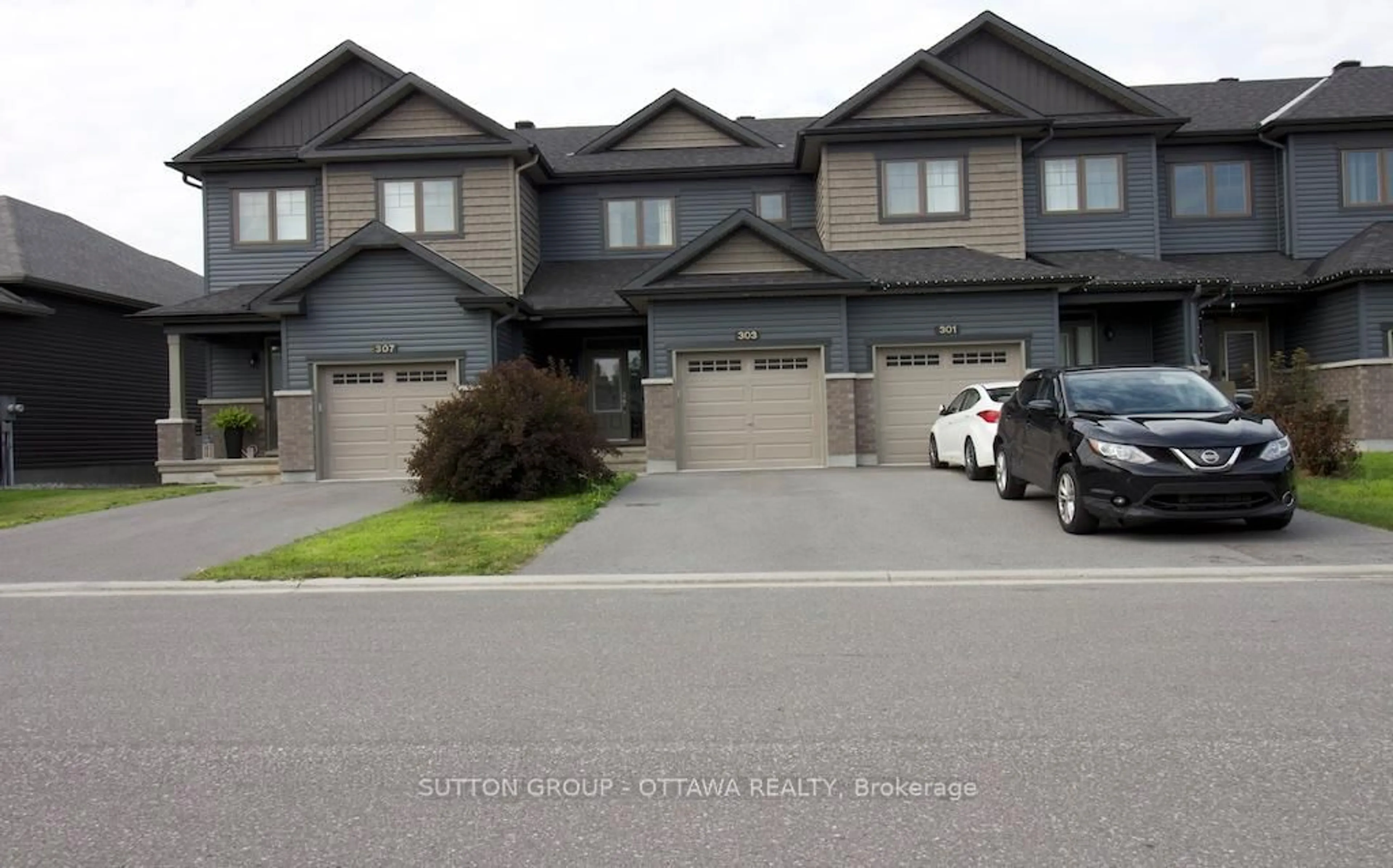 Blurry image for 303 Rue De L Etang St, Clarence-Rockland Ontario K4K 0K1