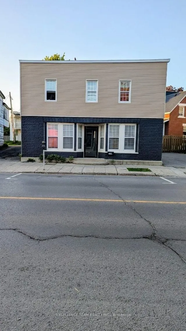 166 Montreal Rd, Cornwall 3