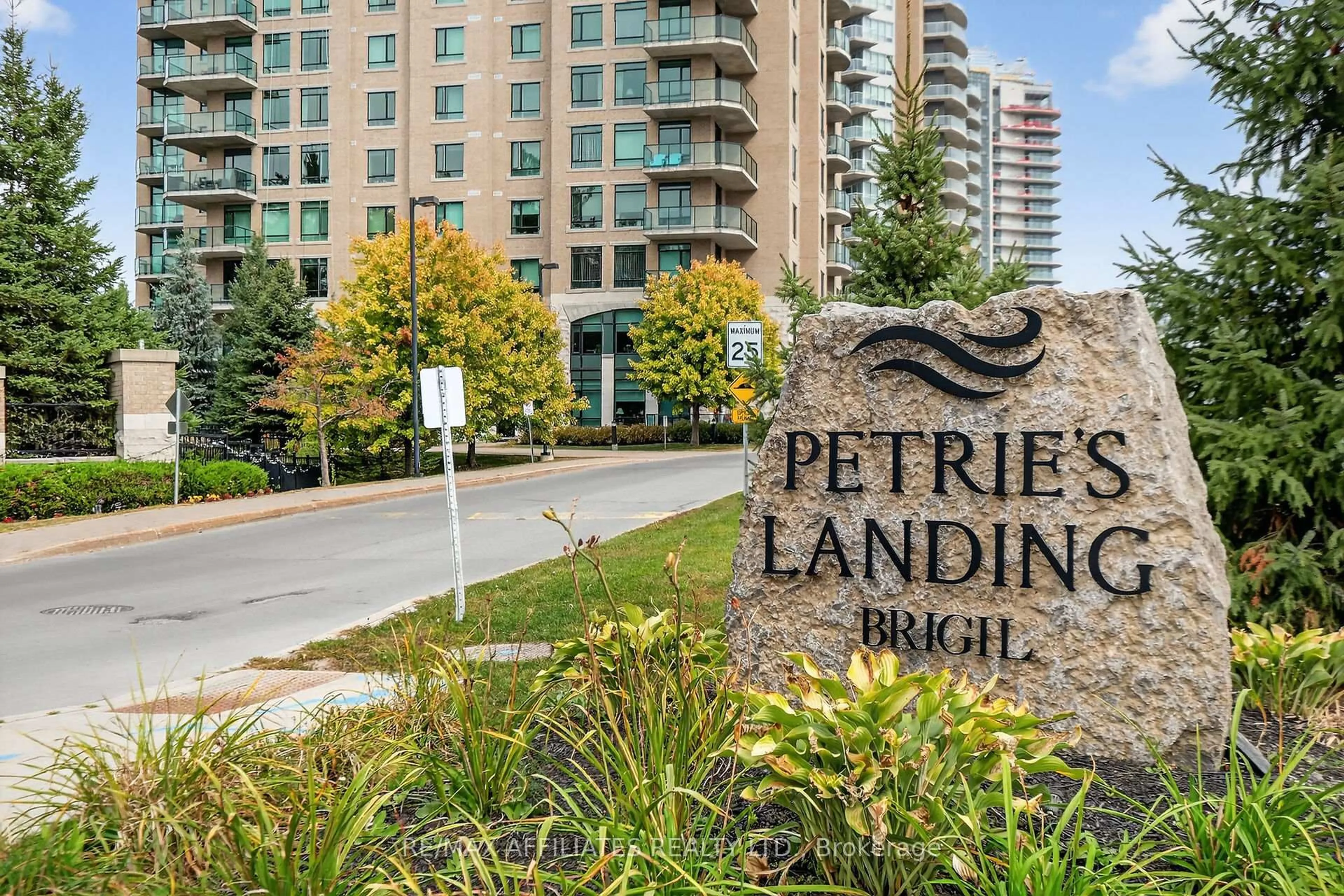 Patio, street for 100 Inlet Private #905, Ottawa Ontario K4A 0S8