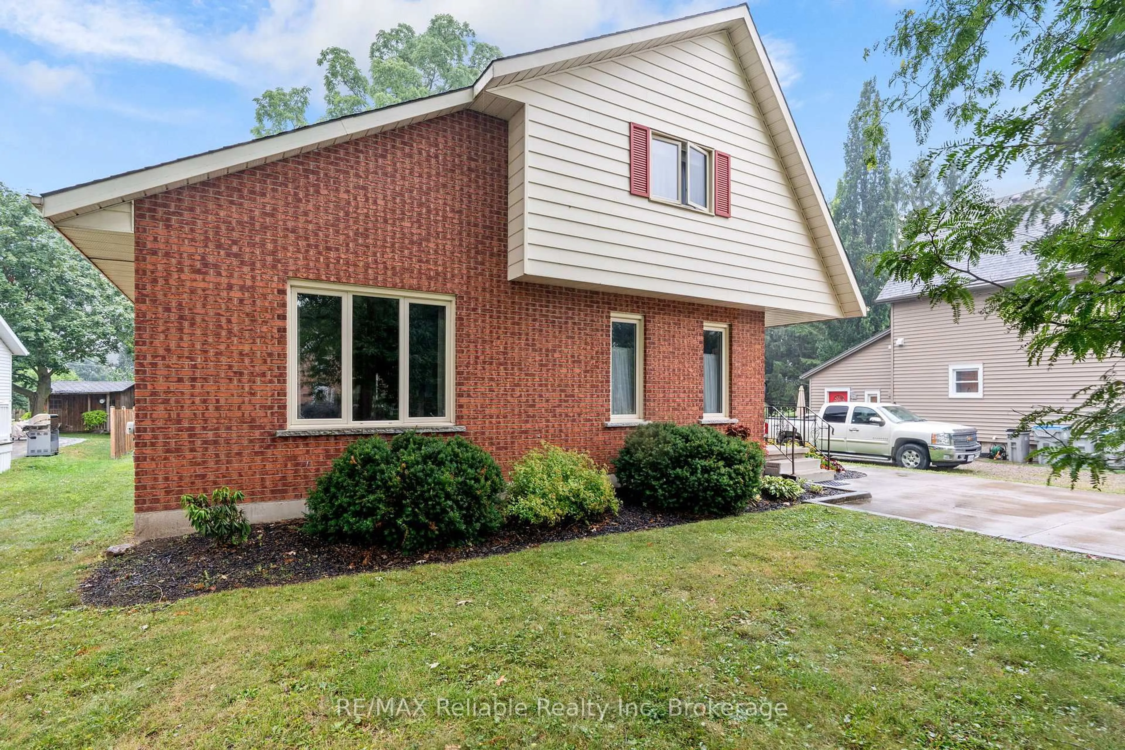 Home with brick exterior material, street for 88 East William St, Huron East Ontario N0K 1W0