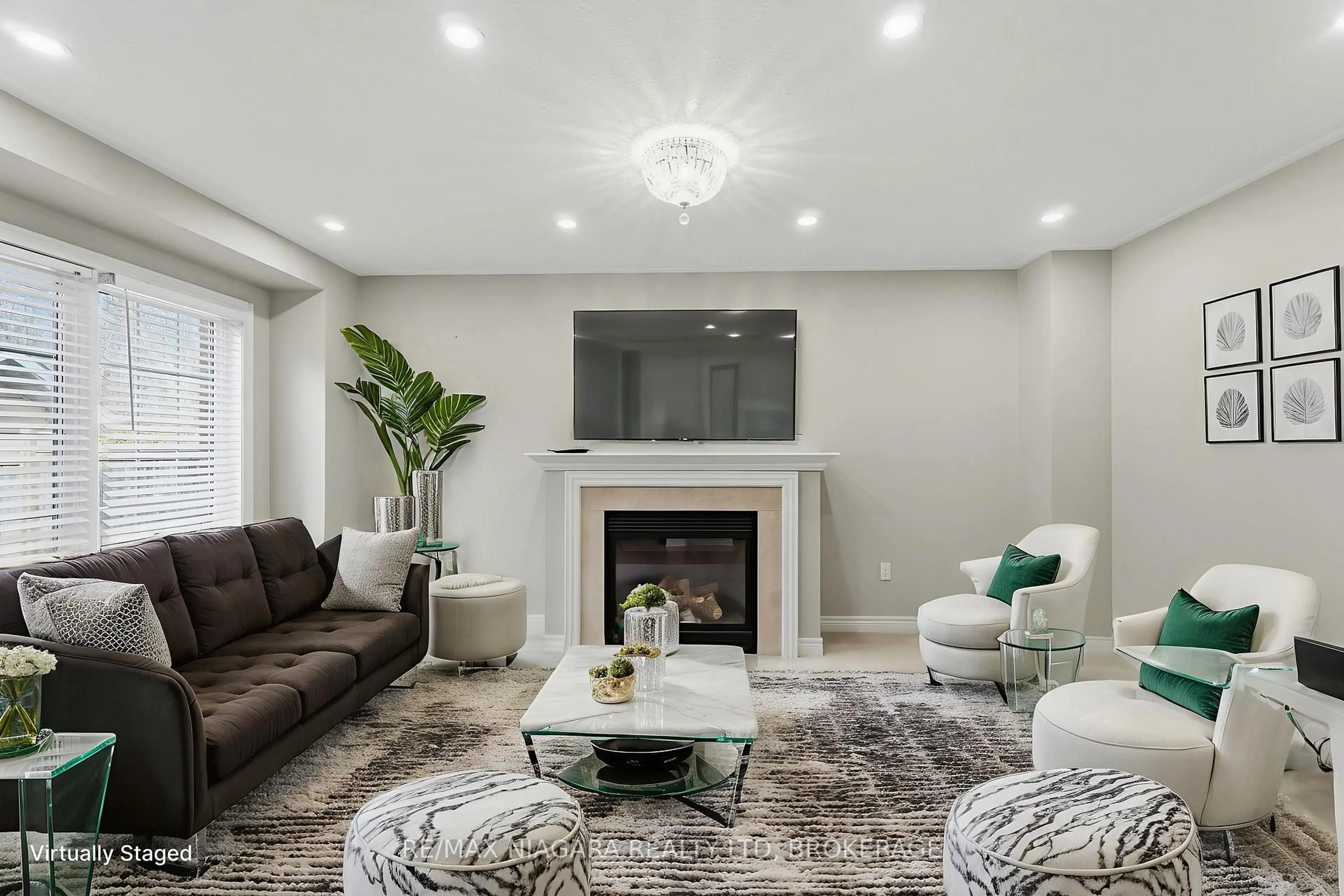 Living room with furniture, unknown for 6537 St Michael Ave, Niagara Falls Ontario L2H 0C6