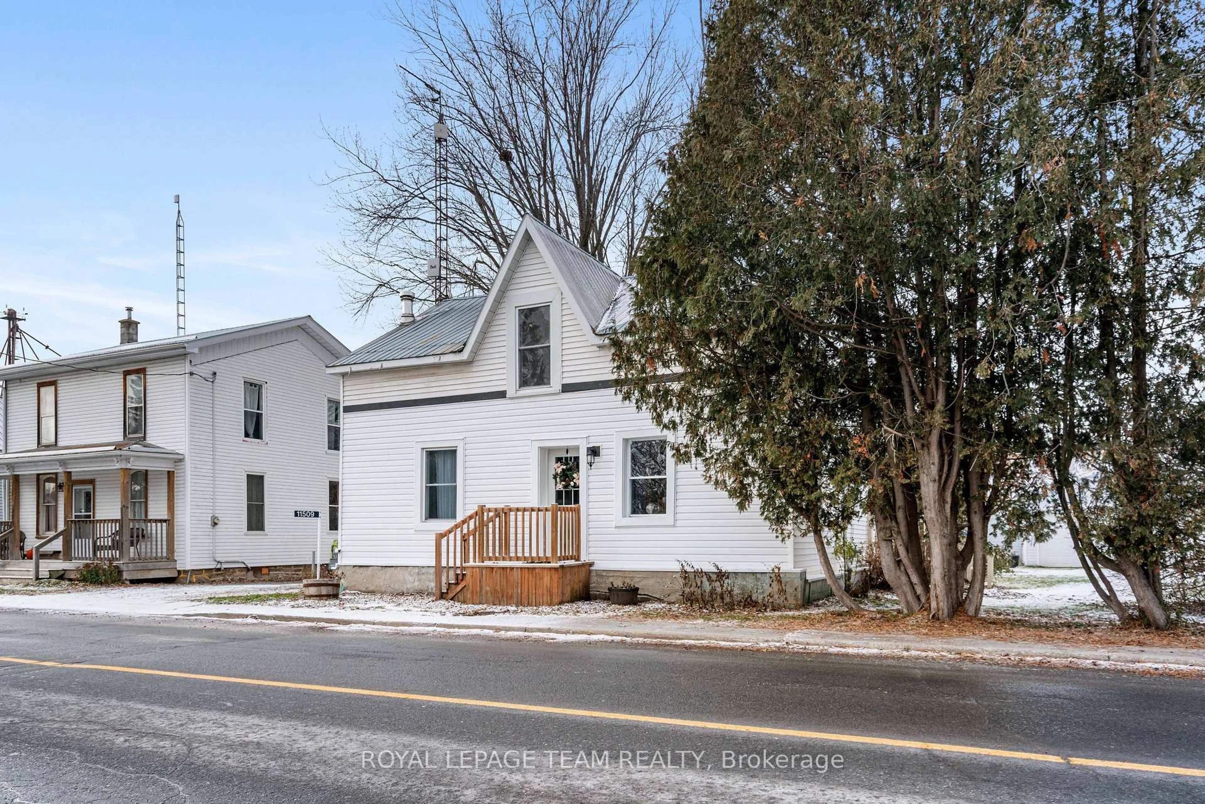 Unknown for 11509 Queen St, North Dundas Ontario K0E 1J0