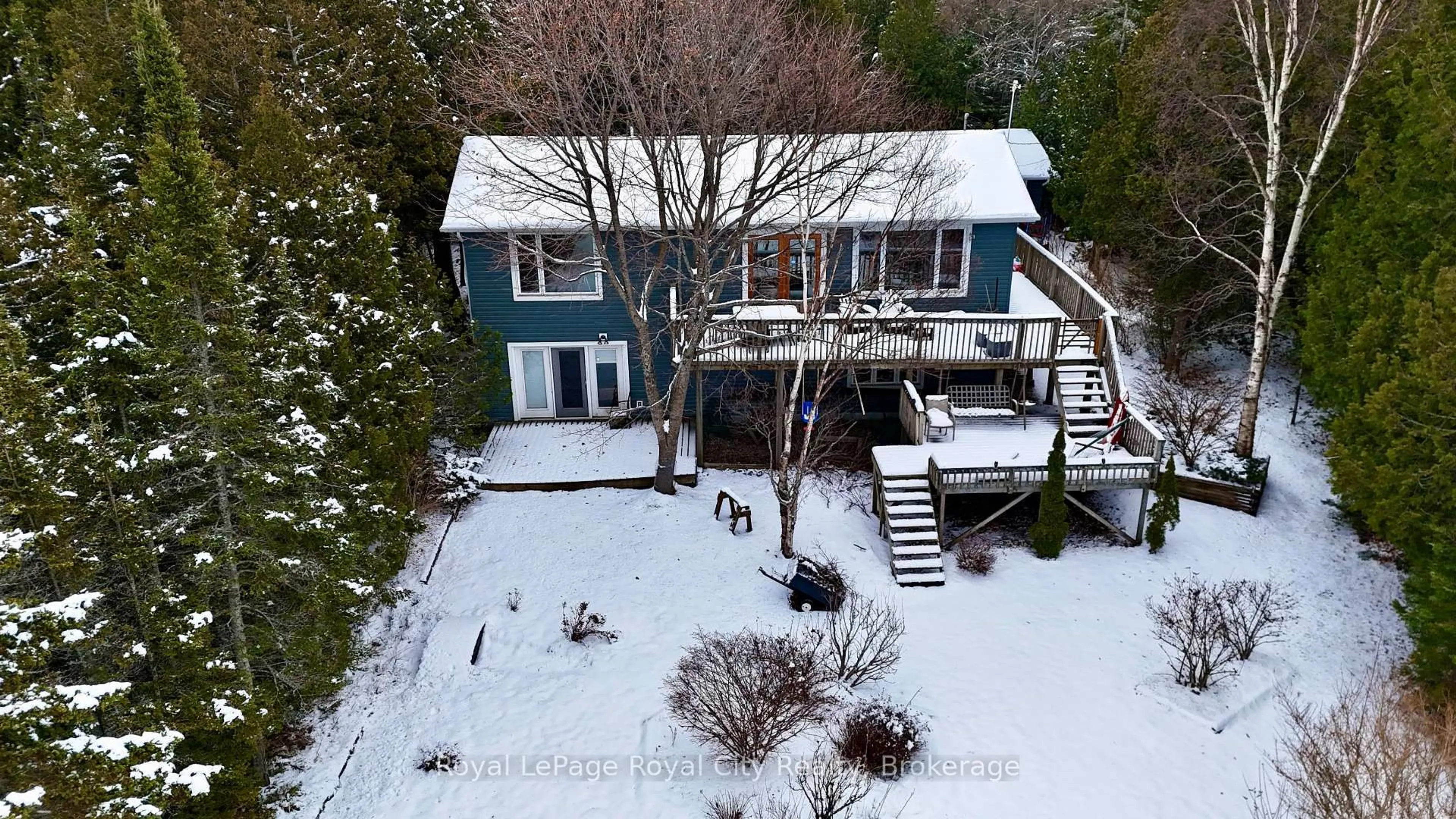A pic from outside/outdoor area/front of a property/back of a property/a pic from drone, water/lake/river/ocean view for 68 Zorra Dr, Northern Bruce Peninsula Ontario N0H 2R0