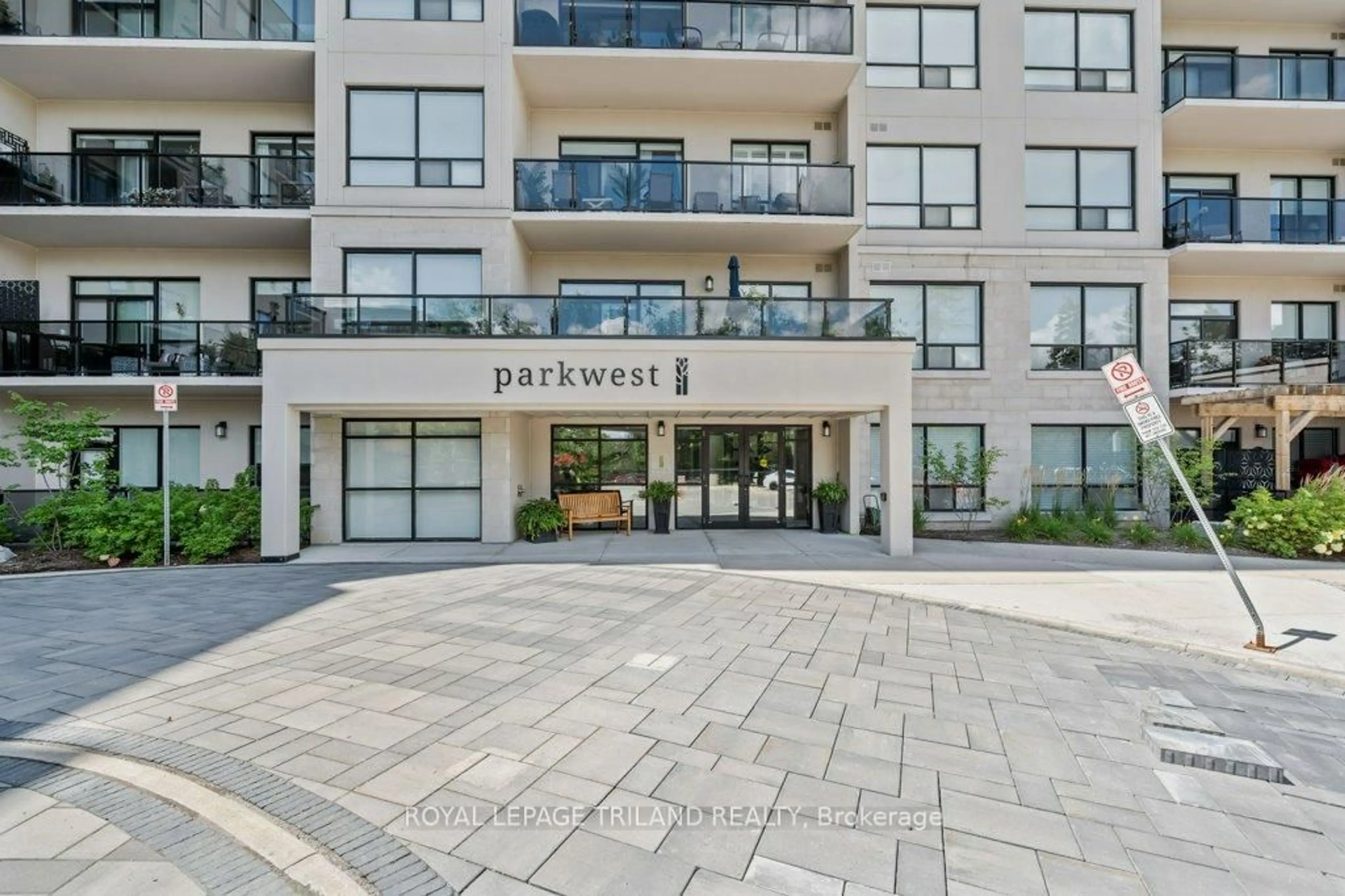 Unknown for 1200 Commissioners Rd #504, London South Ontario N6K 0J7