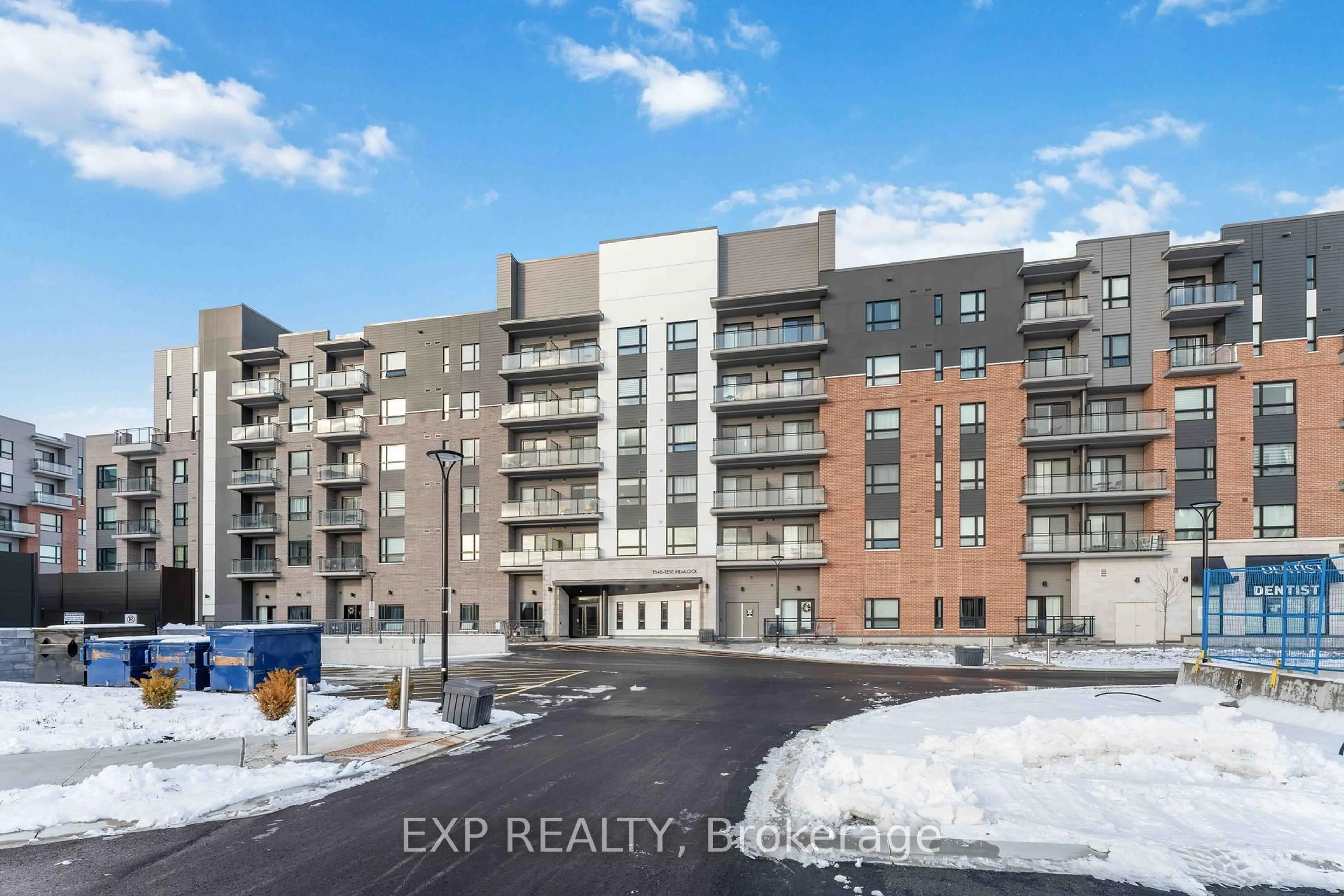 A pic from outside/outdoor area/front of a property/back of a property/a pic from drone, unknown for 1350 Hemlock Rd #505, Ottawa Ontario K1K 5C2