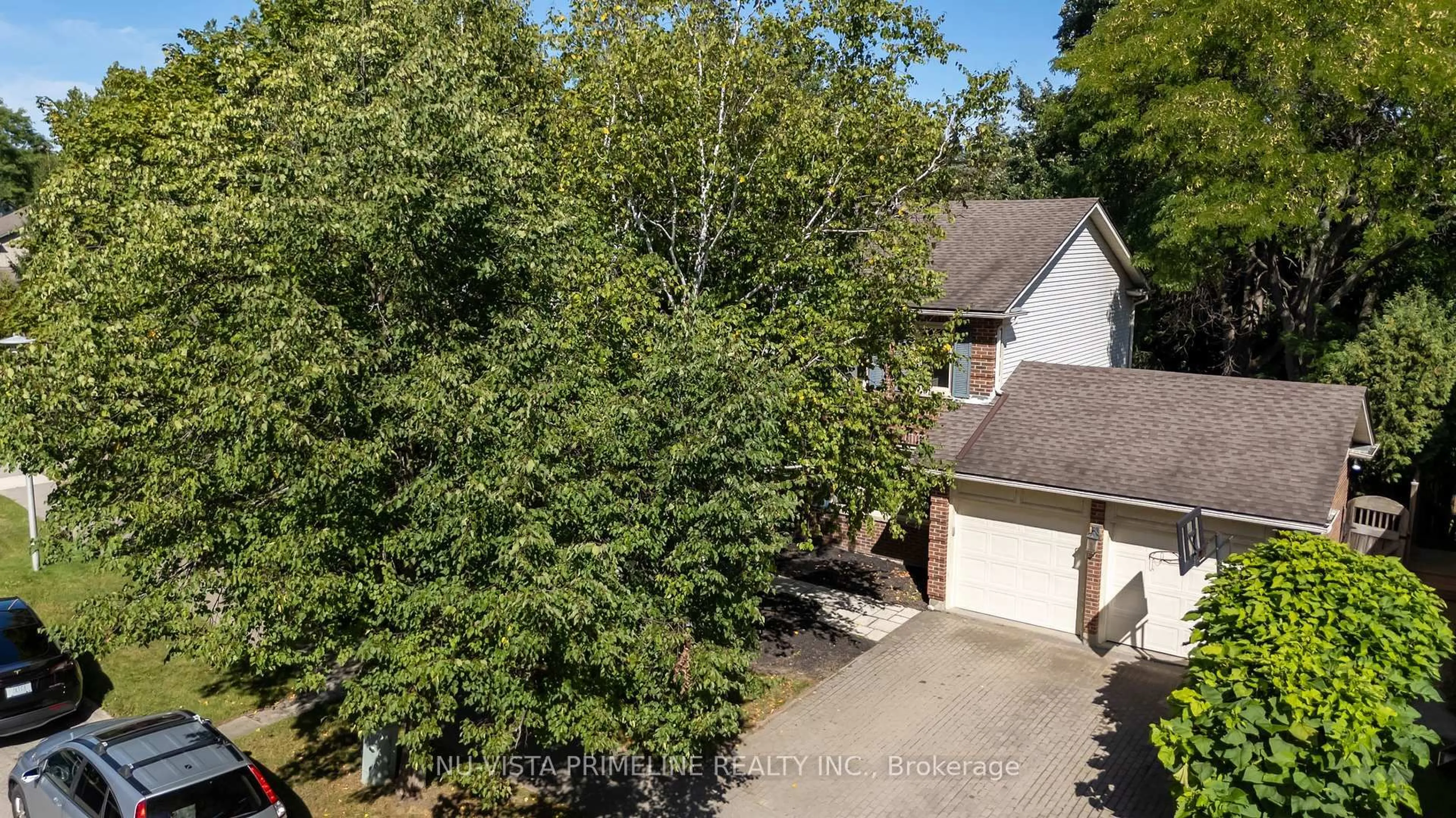 A pic from outside/outdoor area/front of a property/back of a property/a pic from drone, unknown for 50 Meridene Cres, London North Ontario N5X 1G5