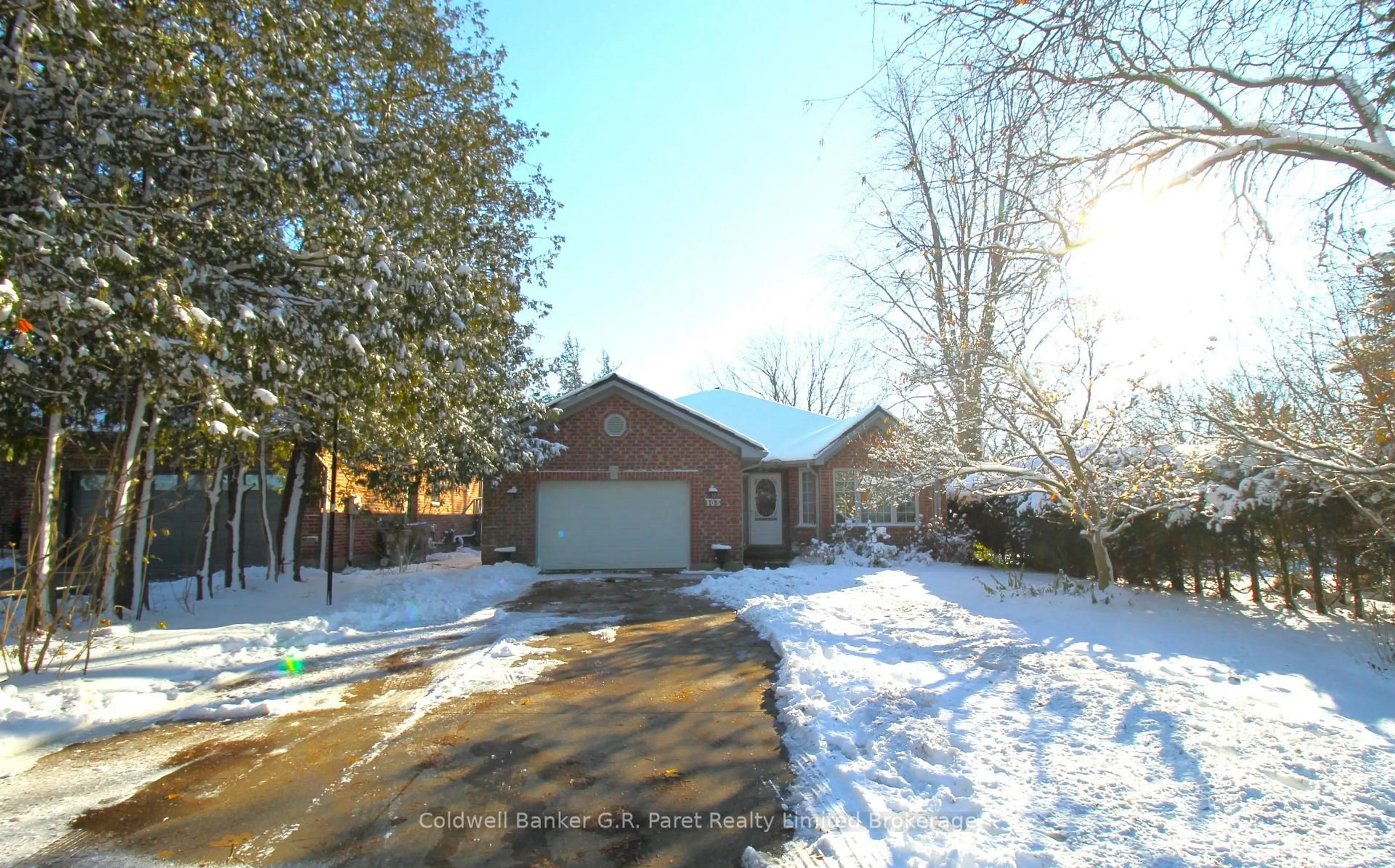 Unknown for 105 Duchess Ave, Lucan Biddulph Ontario N0M 2J0