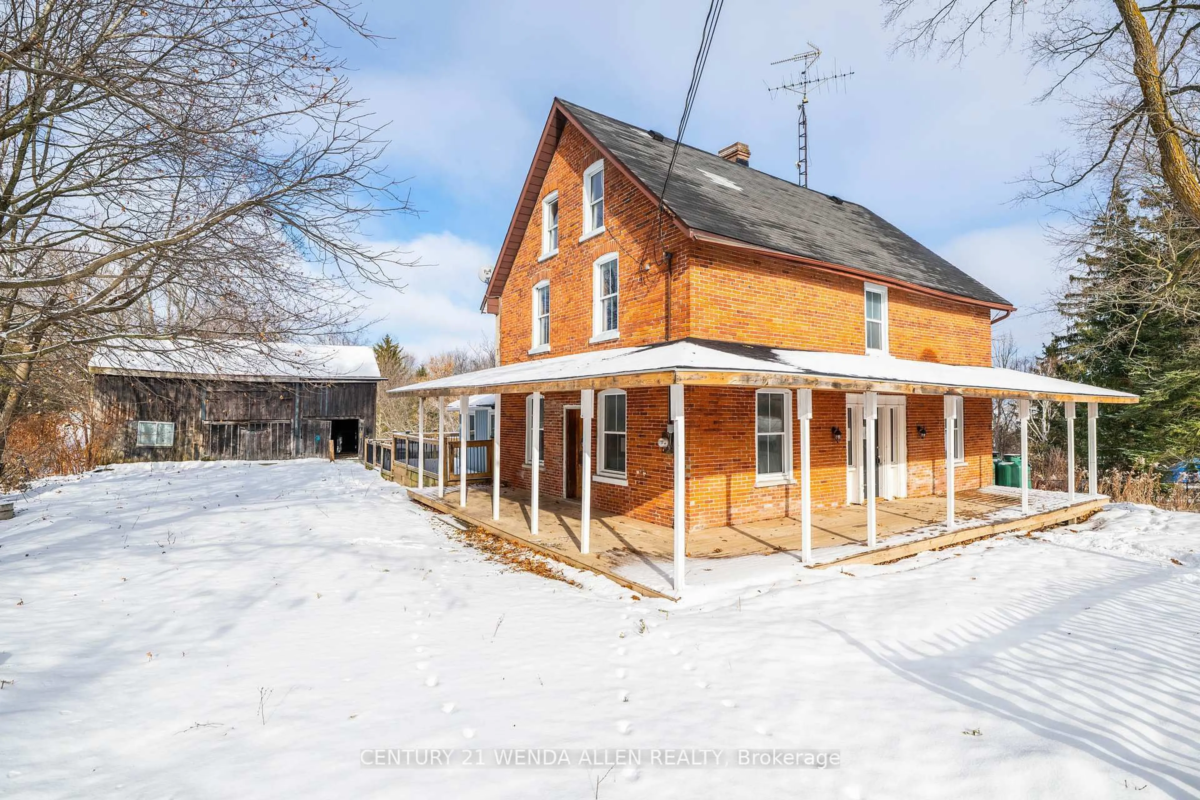 A pic from outside/outdoor area/front of a property/back of a property/a pic from drone, building for 11942 County Rd 24, Alnwick/Haldimand Ontario K0K 2X0