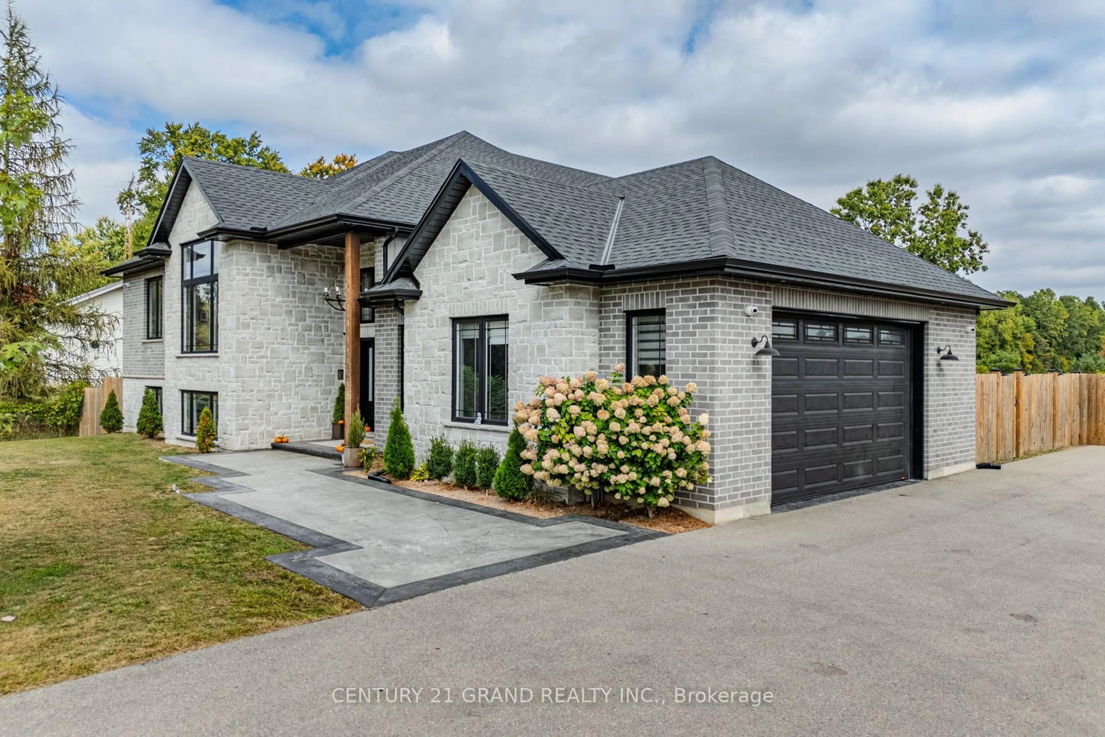 Home with brick exterior material, street for 1920 Turkey Point Rd, Norfolk Ontario N3Y 4J9