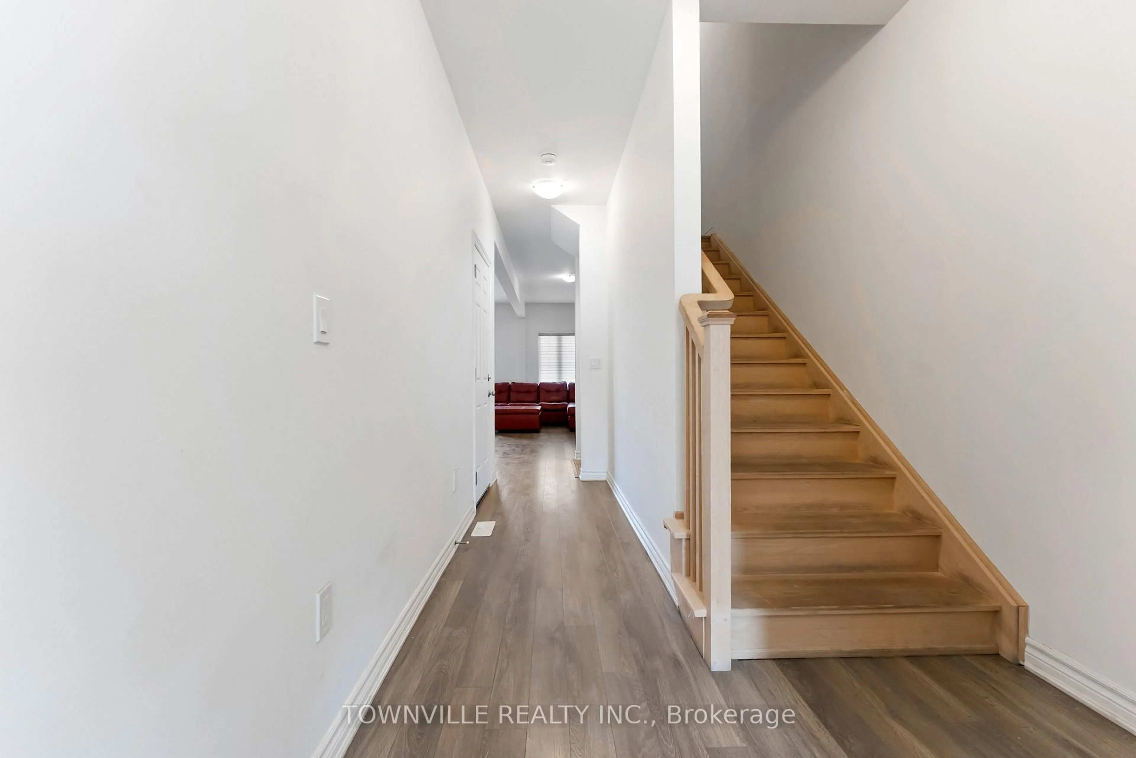 Unknown for 35 Lincoln Dr, Belleville Ontario K8N 0T7