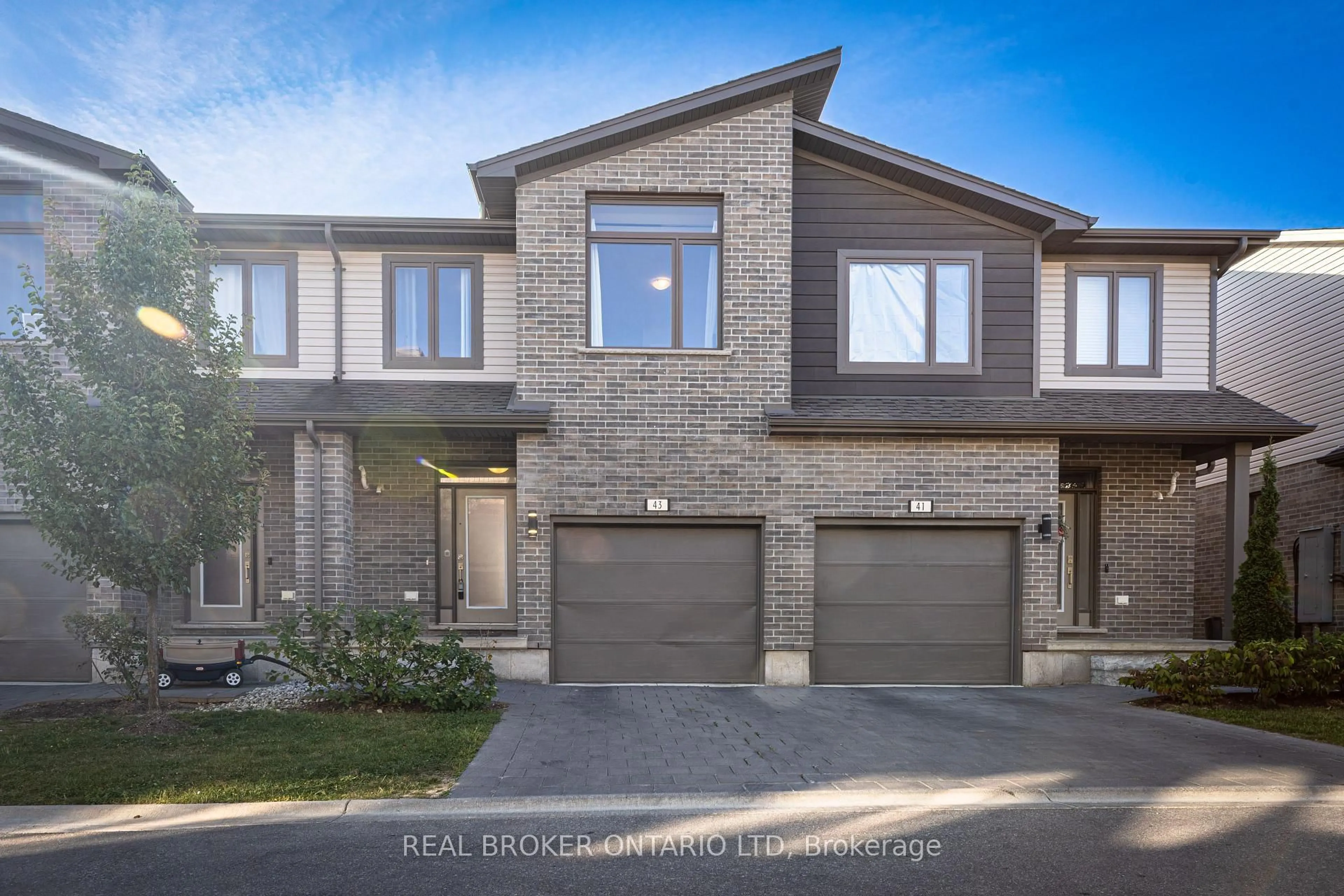 Home with brick exterior material, street for 1960 DALMAGARRY Rd #43, London North Ontario N6G 0T8