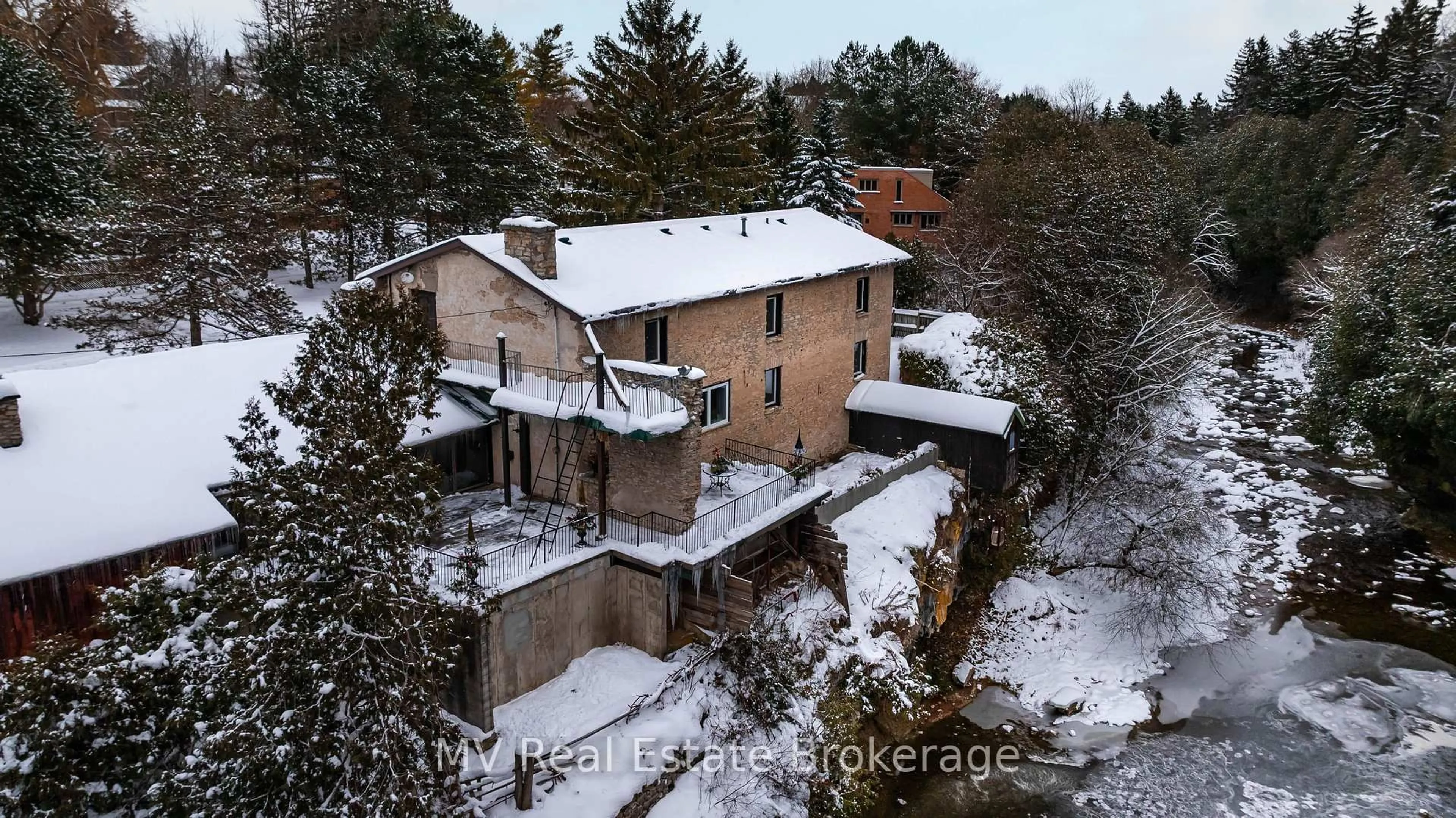 A pic from outside/outdoor area/front of a property/back of a property/a pic from drone, unknown for 6 MillRidge Estate Private, Centre Wellington Ontario N0B 1S0