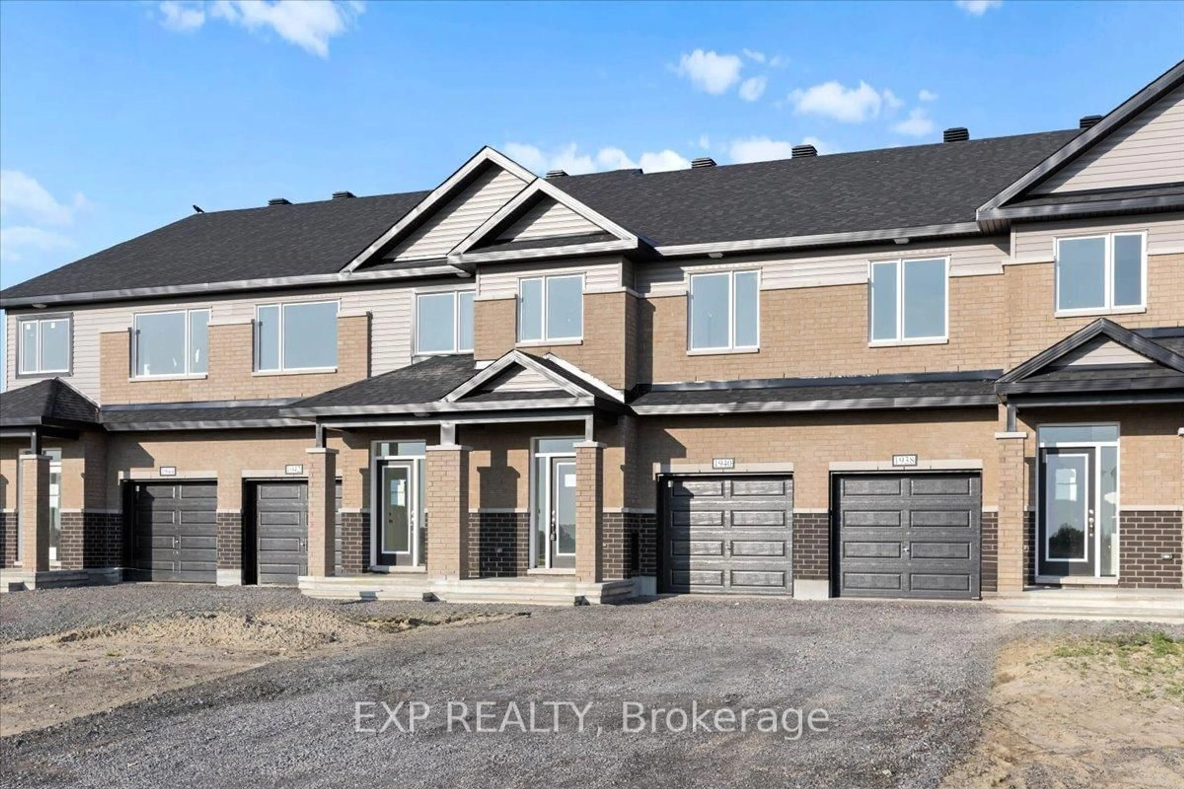 Home with brick exterior material, building for 1940 HAWKER Private, Carp Ontario K0A 1L0