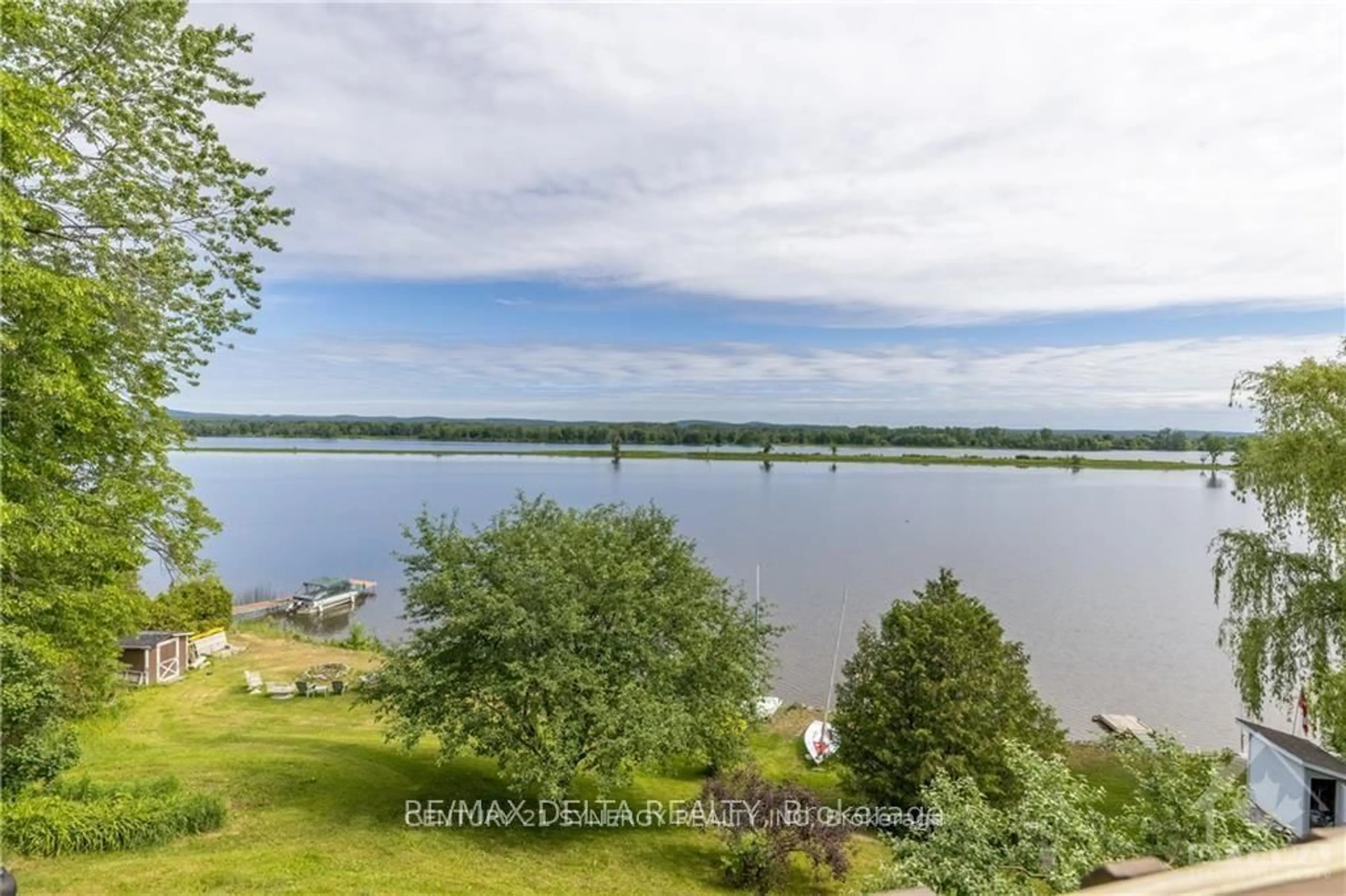 A pic from outside/outdoor area/front of a property/back of a property/a pic from drone, water/lake/river/ocean view for 3641 Principale St, Alfred and Plantagenet Ontario K0A 3K0