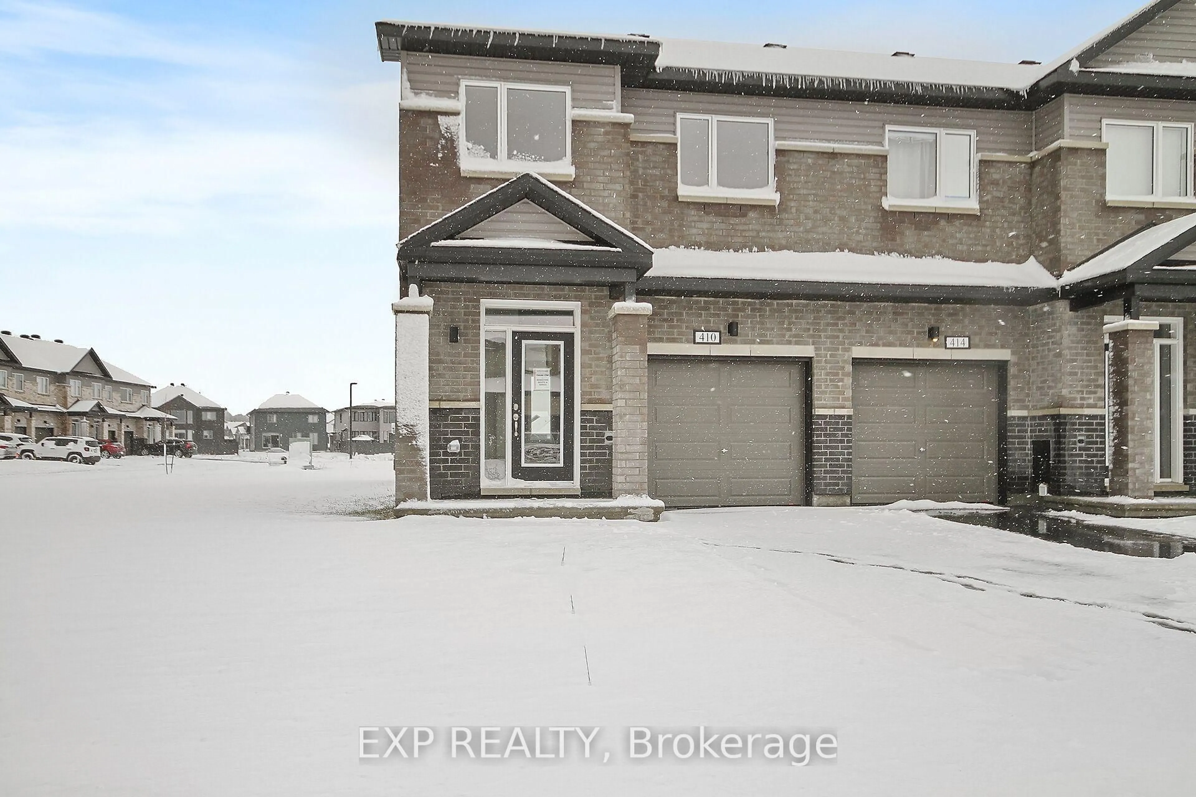 A pic from outside/outdoor area/front of a property/back of a property/a pic from drone, street for 1928 HAWKER Private, Carp Ontario K0A 1L0