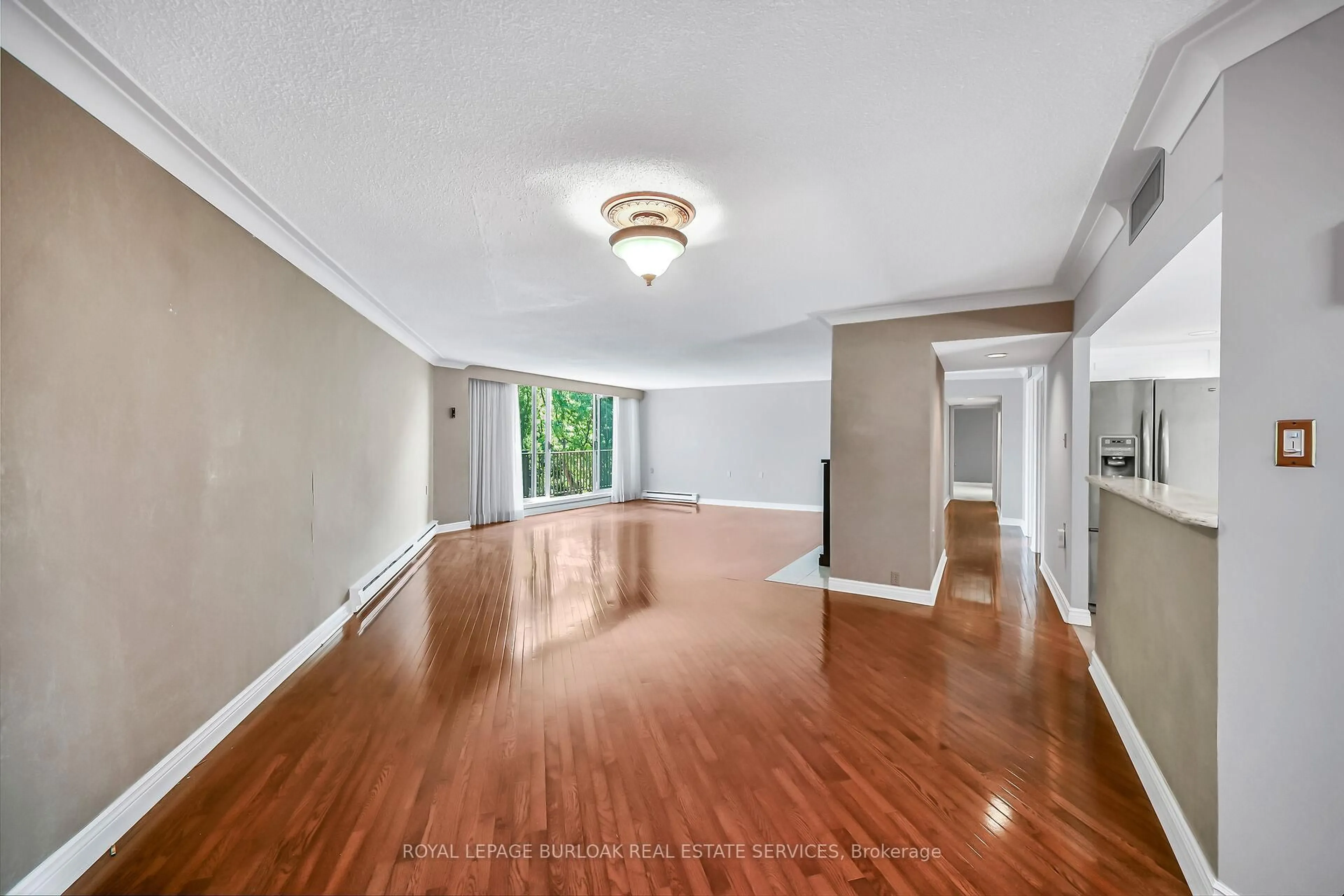 Indoor foyer for 150 Wilson St #PH1, Hamilton Ontario L9G 4E7